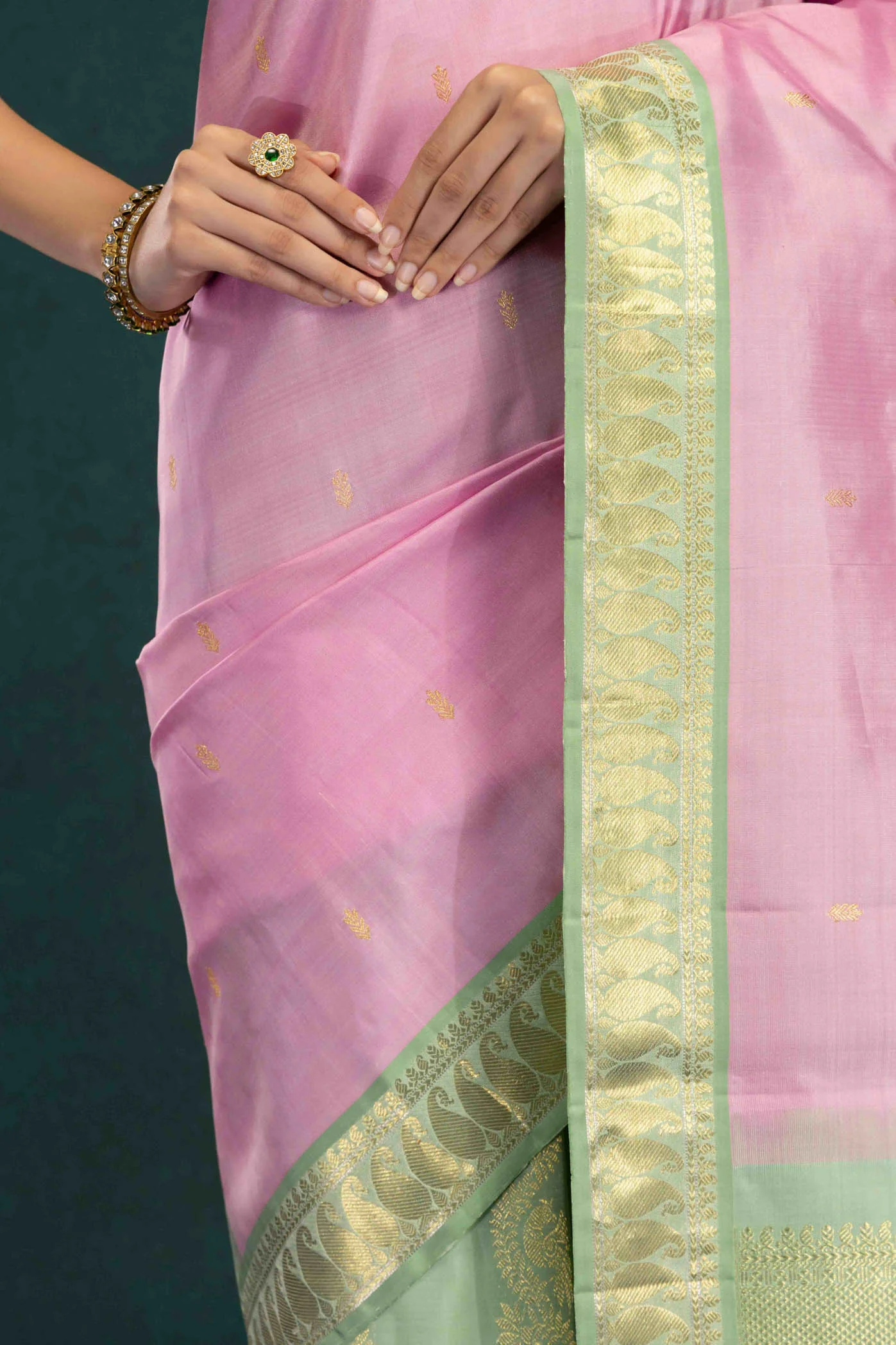 Aabha-Pink with Green Half and Half Kanchipuram Silk Saree - Image 5