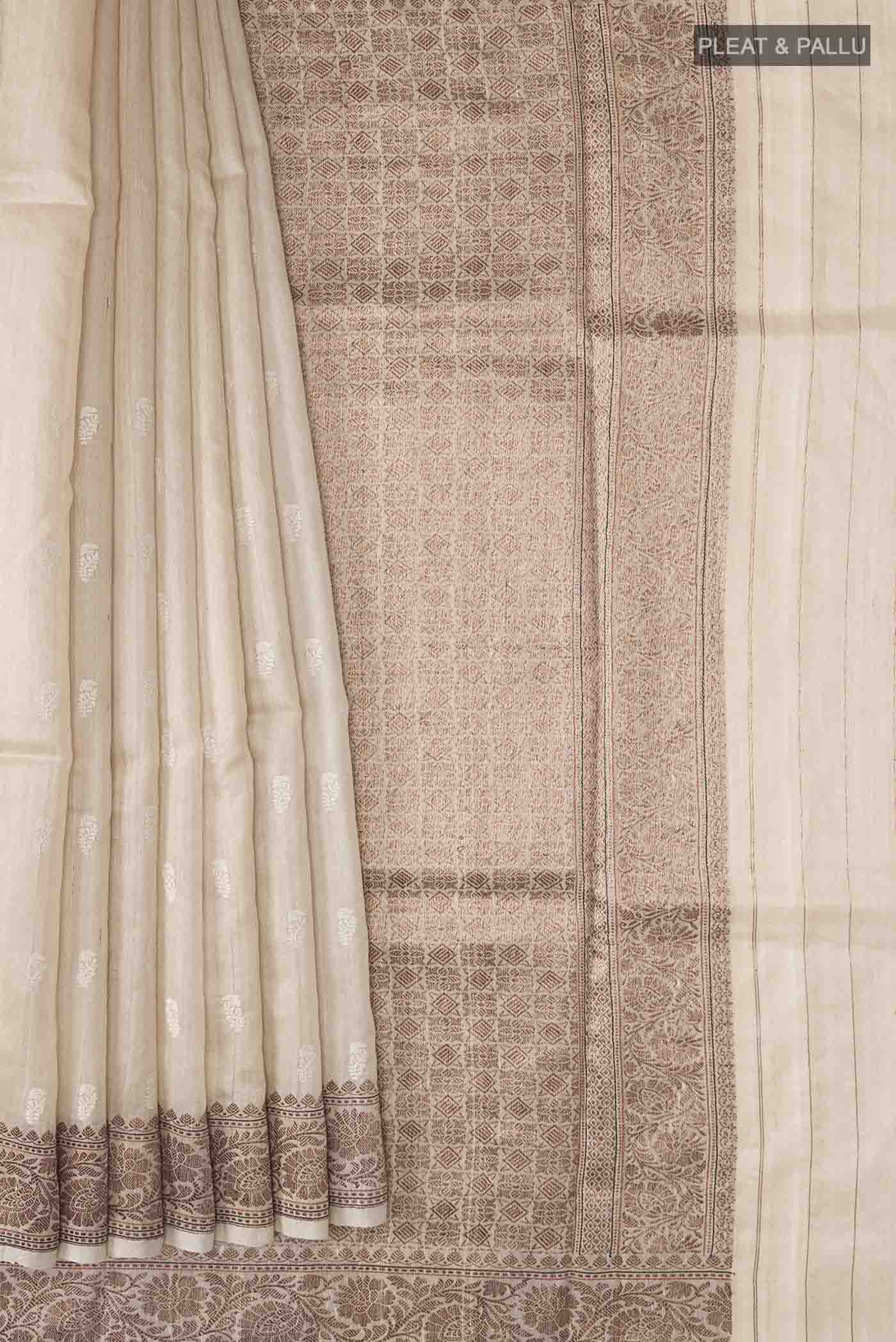 Beige Bhagalpuri Tussar Silk Saree - Image 4