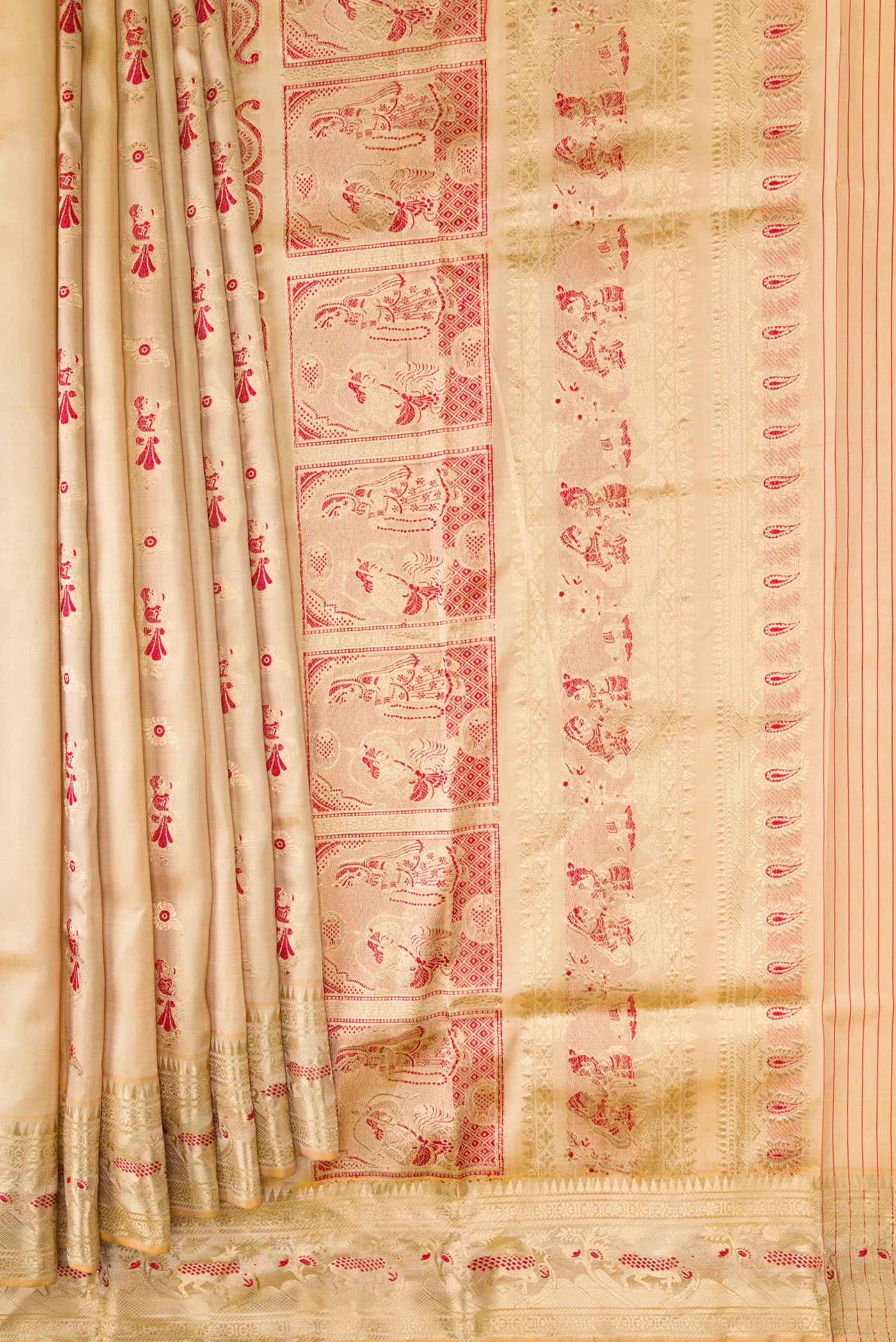 Beige Baluchari Silk Saree - Image 4