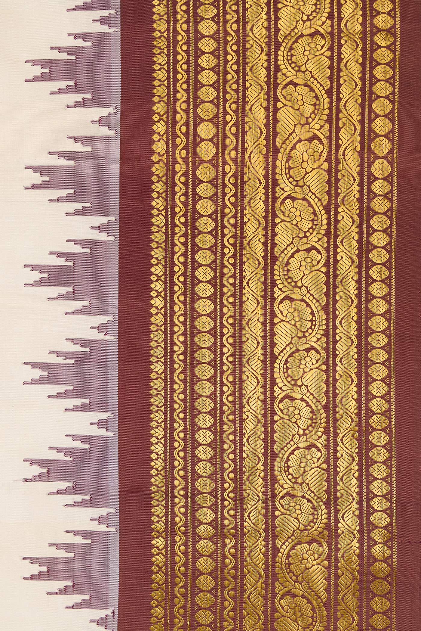 Cream Gadwal Silk Saree - Image 3