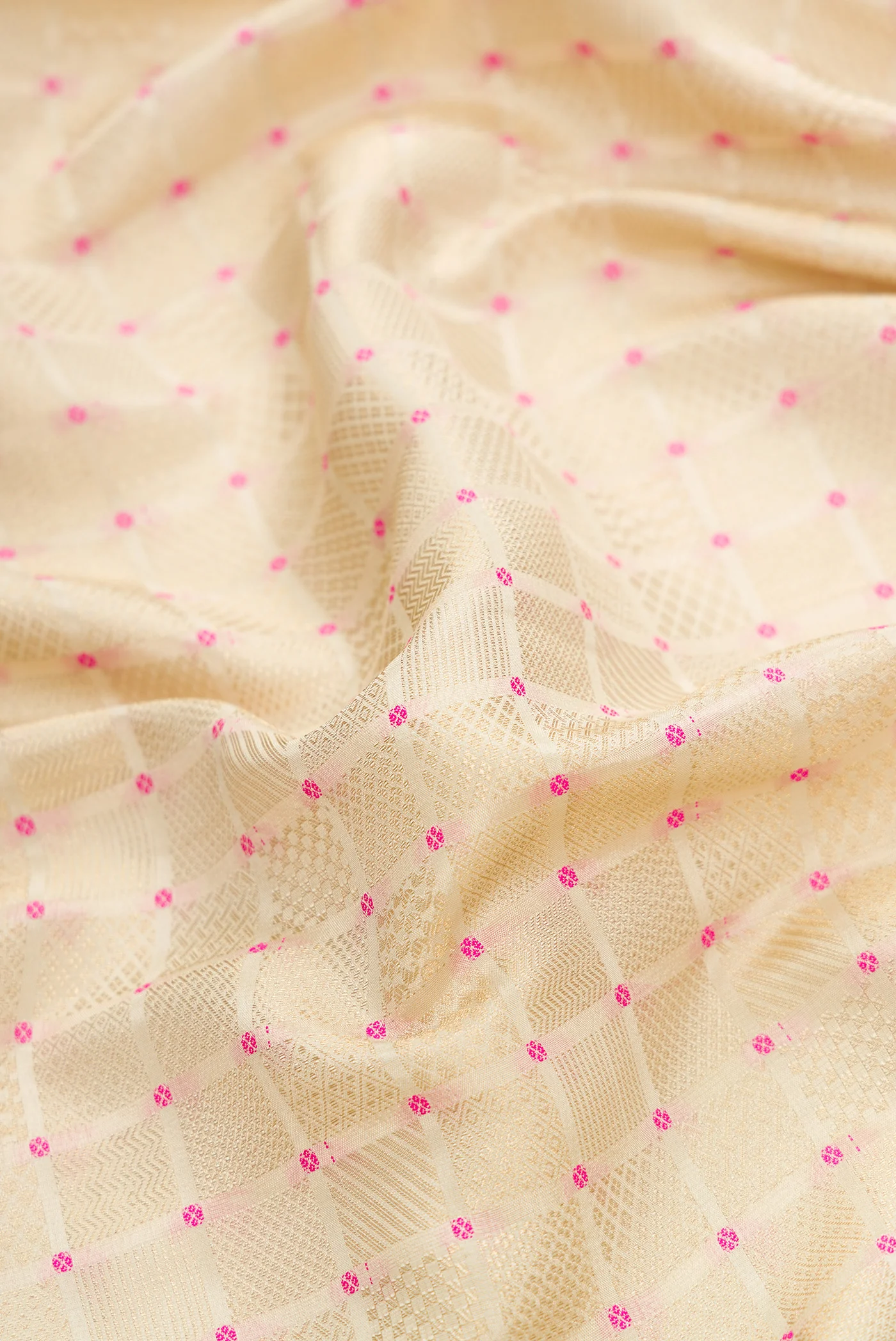 Cream Mysore Crepe Saree - Image 2