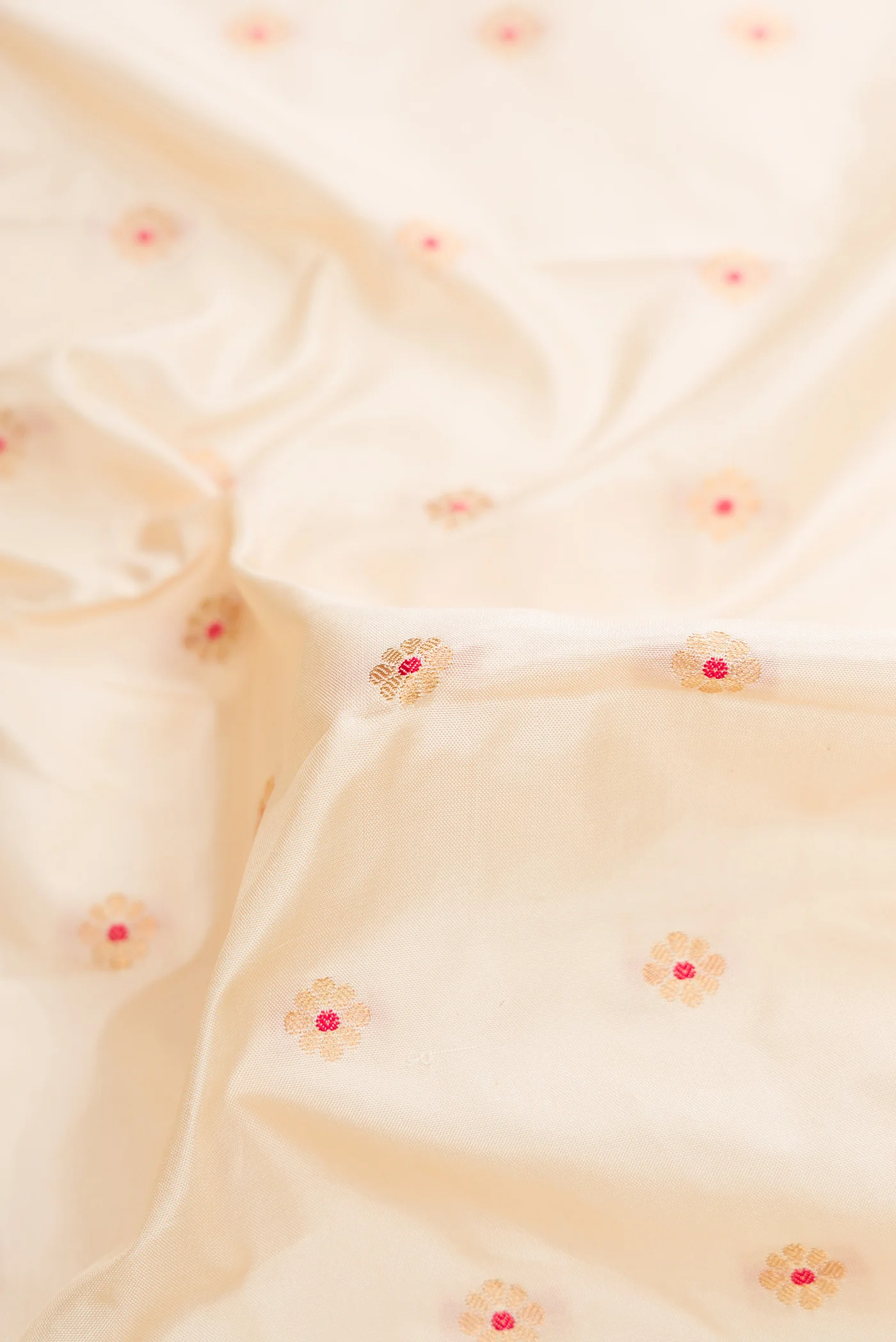 Cream Paithani Silk Saree - Image 2
