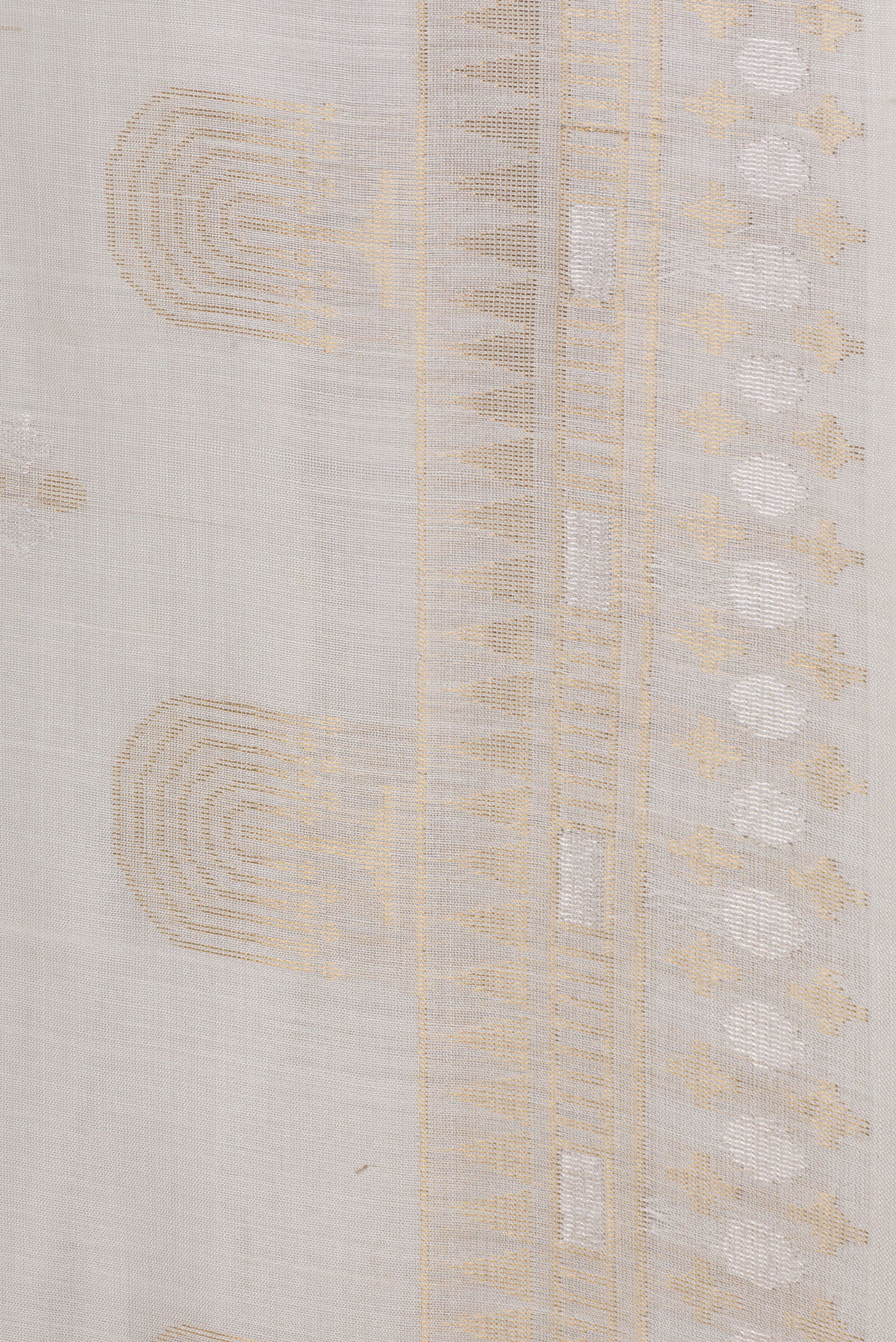Cream Tussar Silk Saree - Image 3