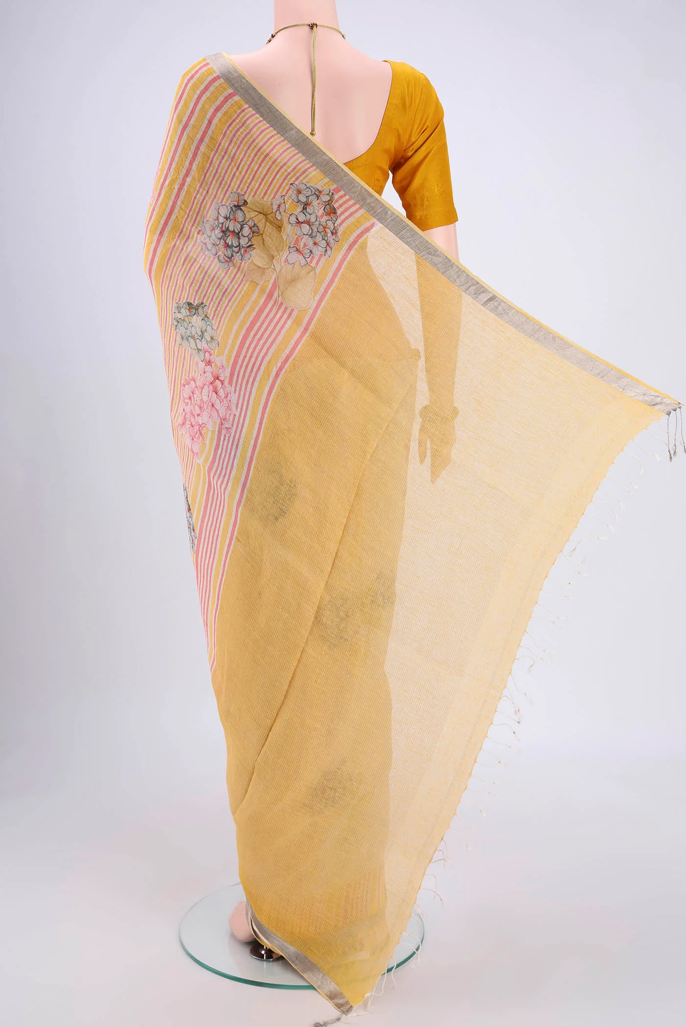 Cream Linen Saree - Image 3
