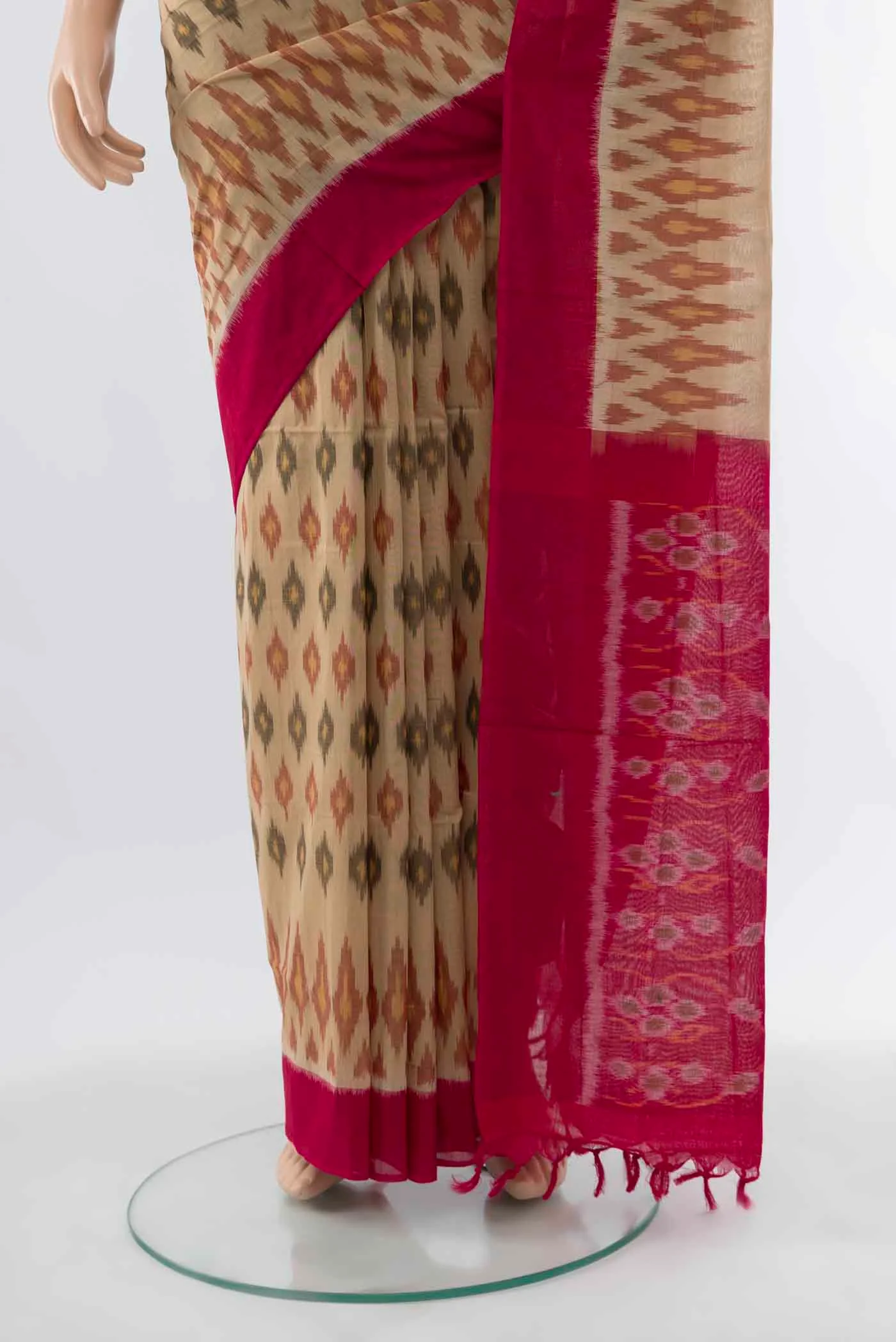 Beige Pochampally Cotton Saree - Image 3