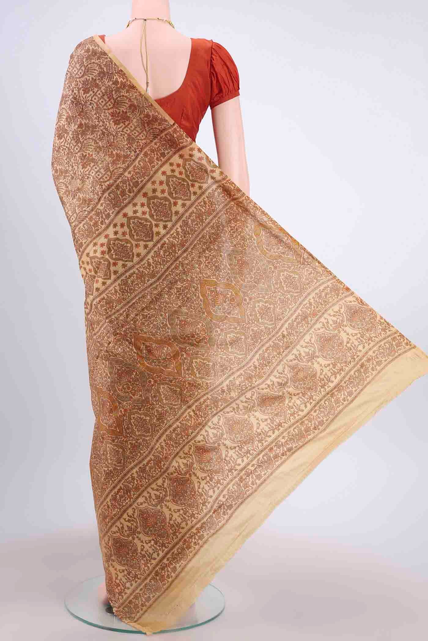 Beige Printed Silk Saree - Image 3
