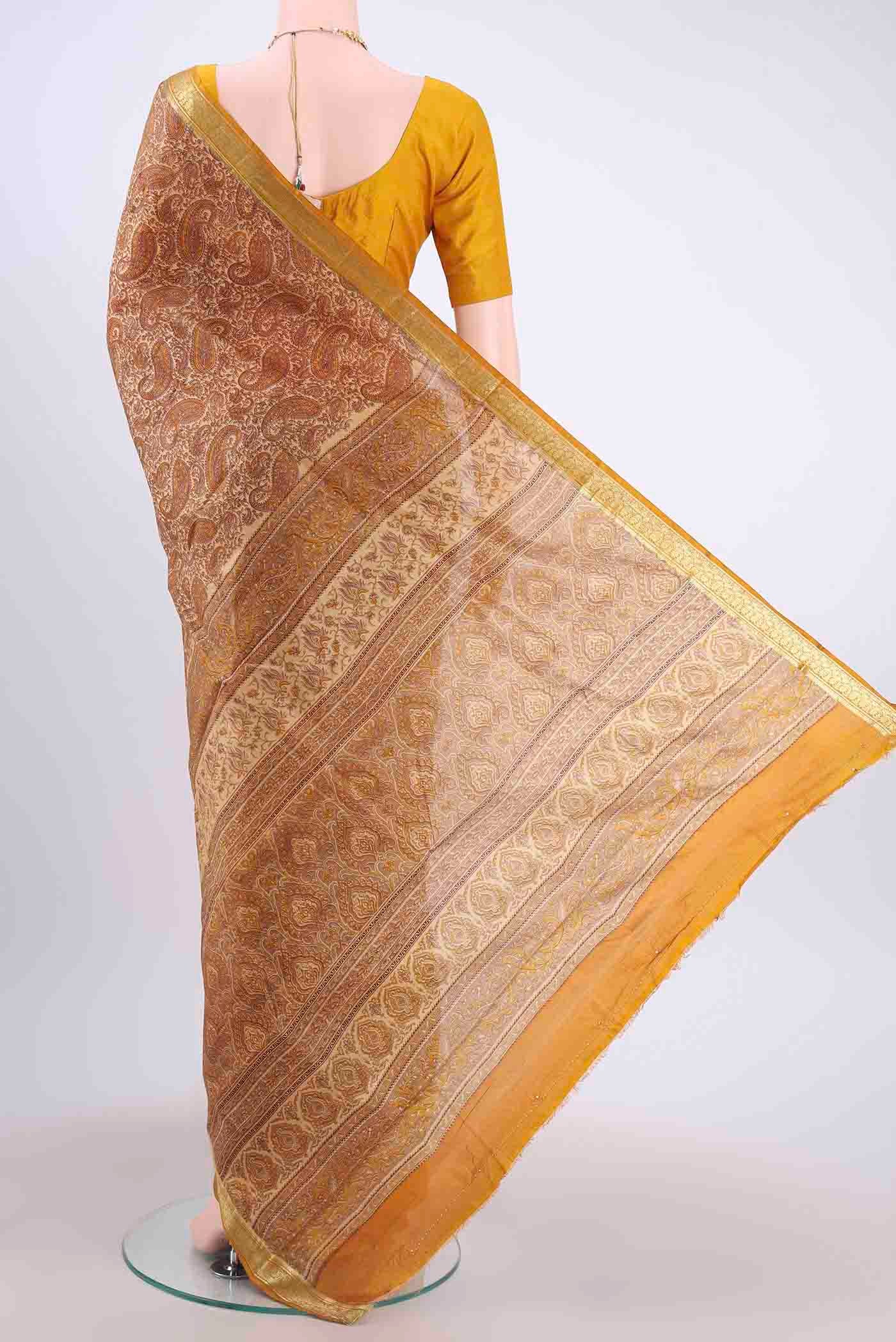 Beige Printed Silk Saree - Image 3