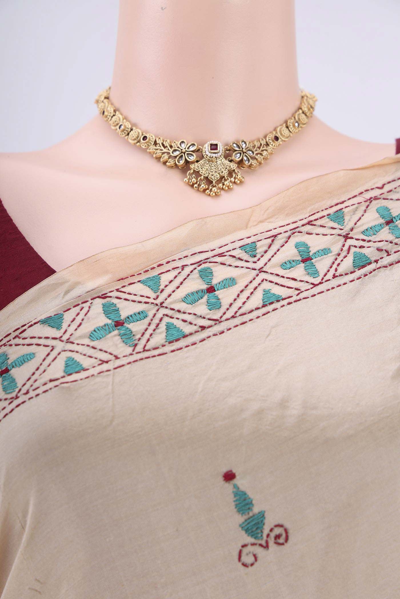 Beige Kantha Silk Saree - Image 2