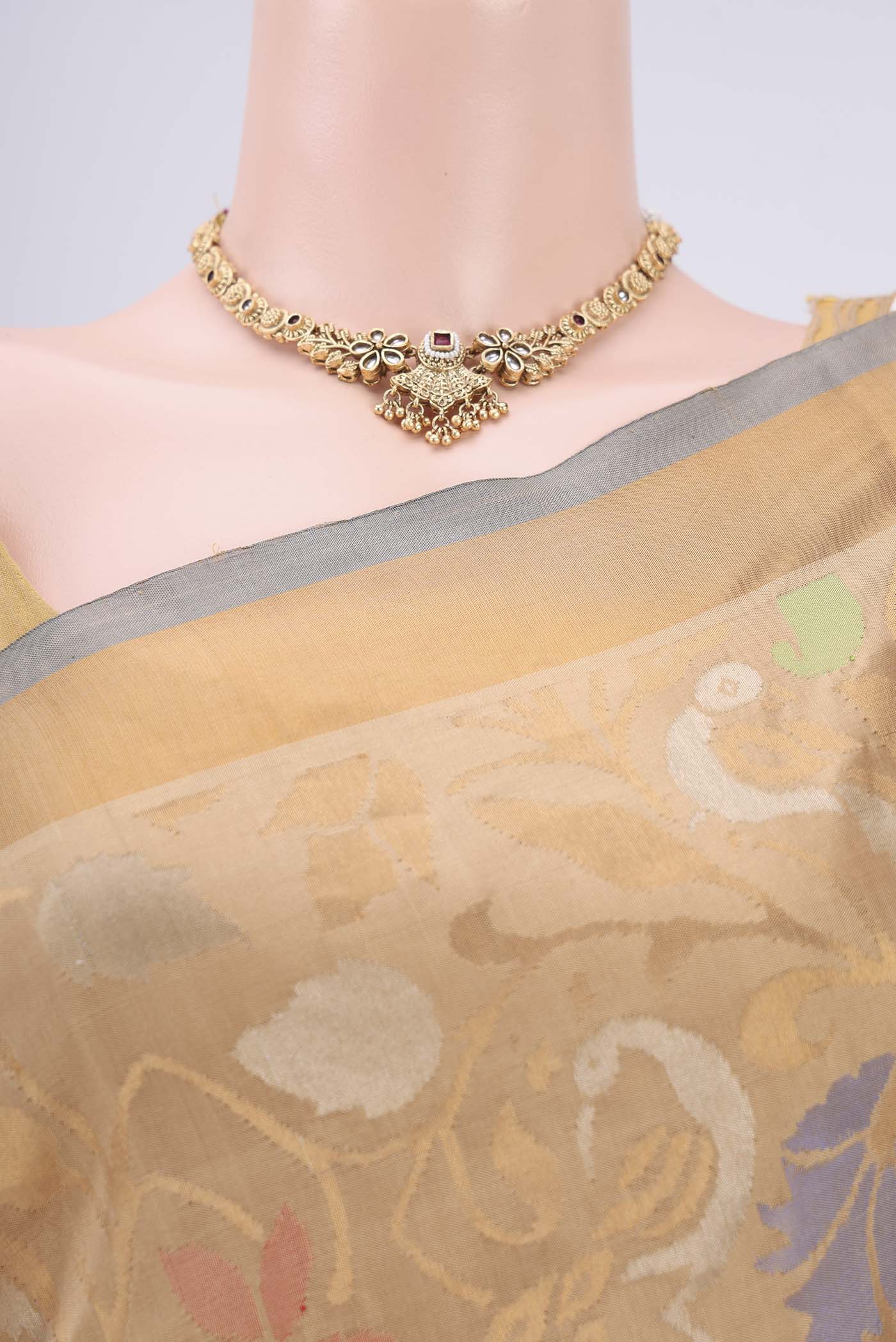 Beige Uppada Silk Saree - Image 2