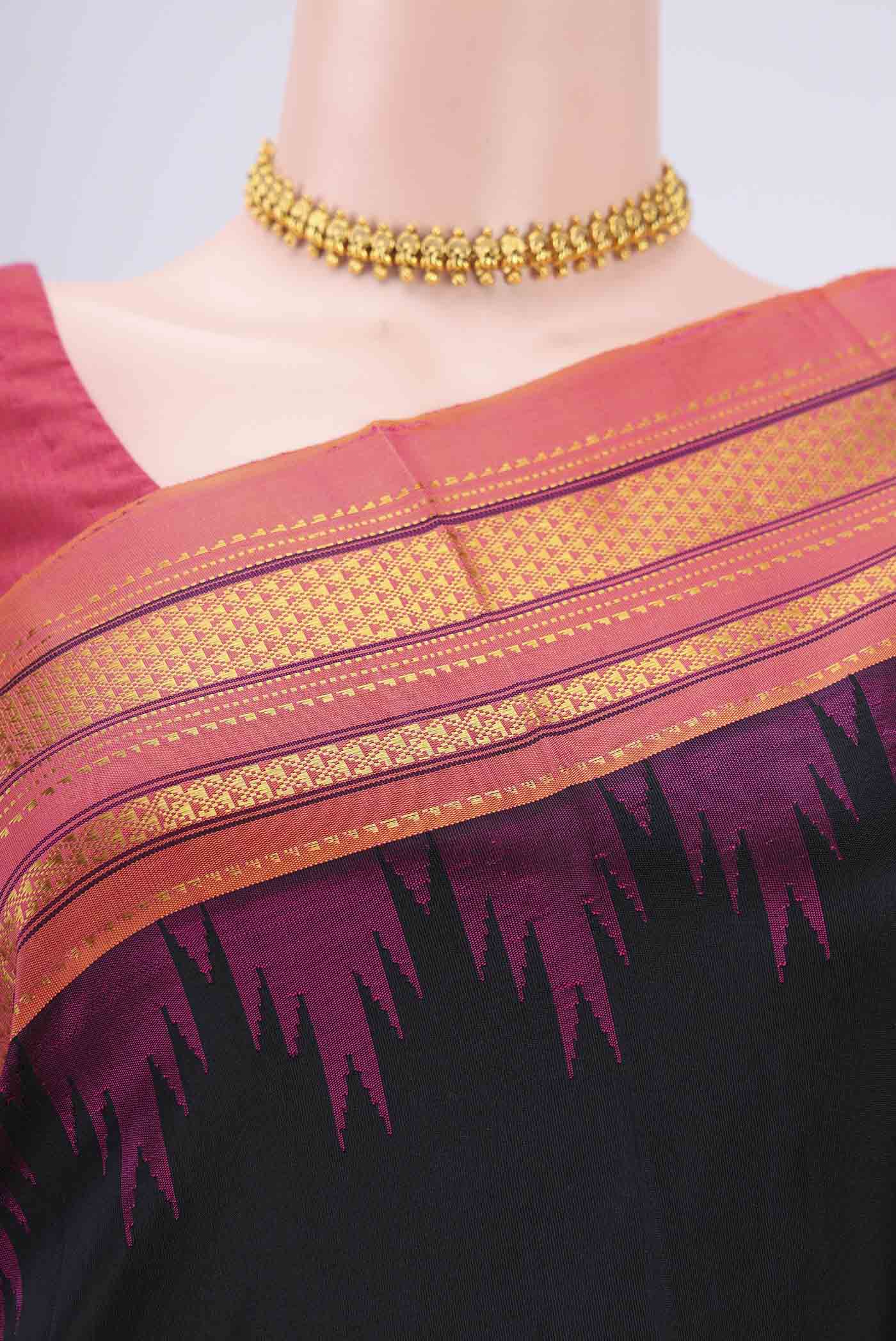 Black Bangalore Silk Saree - Image 2