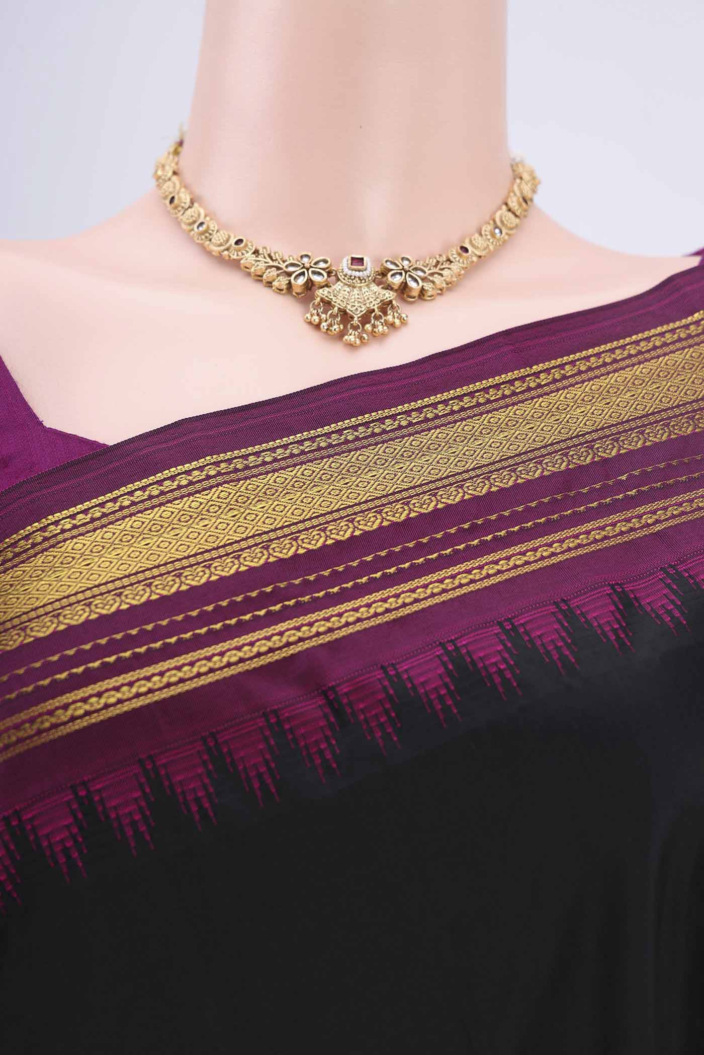Black Blended Bangalore Silk Saree - Image 2