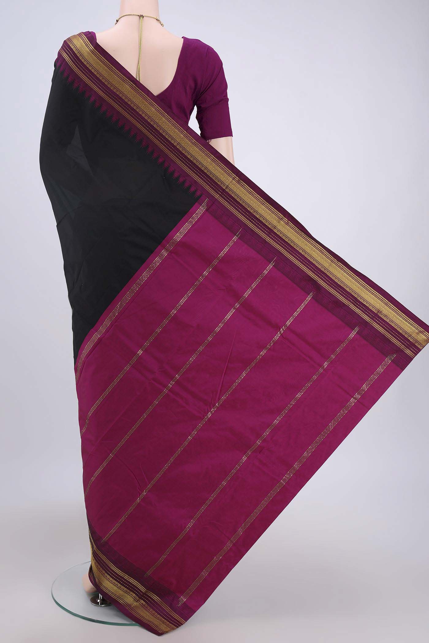 Black Blended Bangalore Silk Saree - Image 3