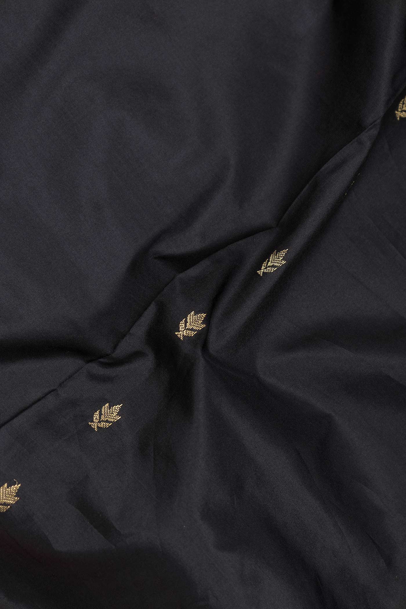 Black Bangalore Silk Saree - Image 2