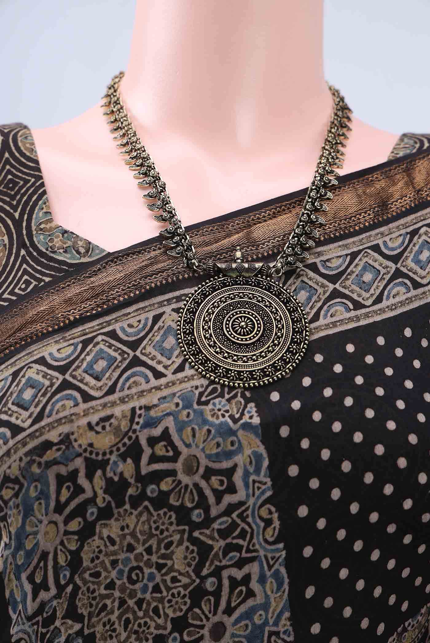 Black Chanderi Silk Cotton Saree - Image 3