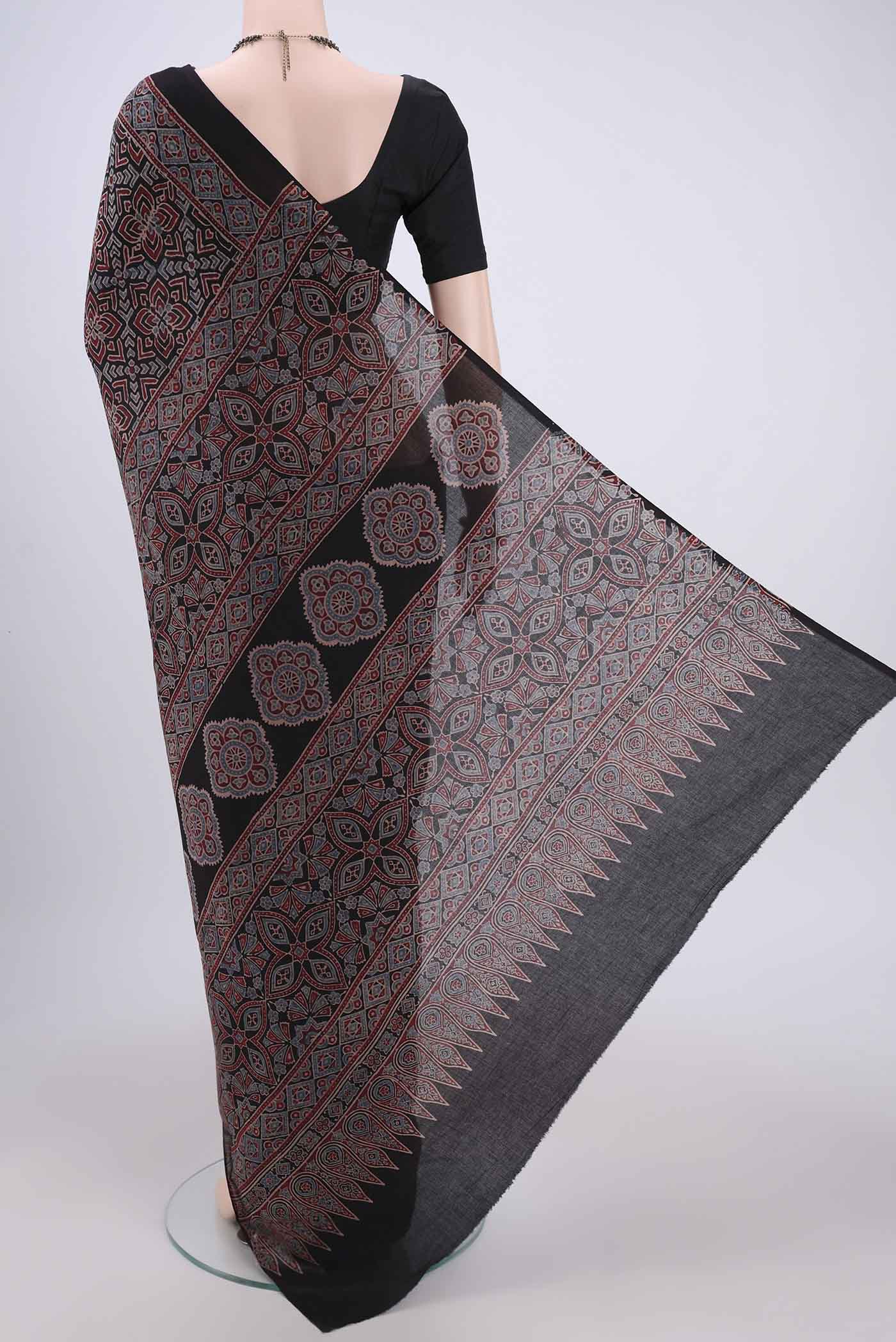 Black Cotton Saree - Image 3