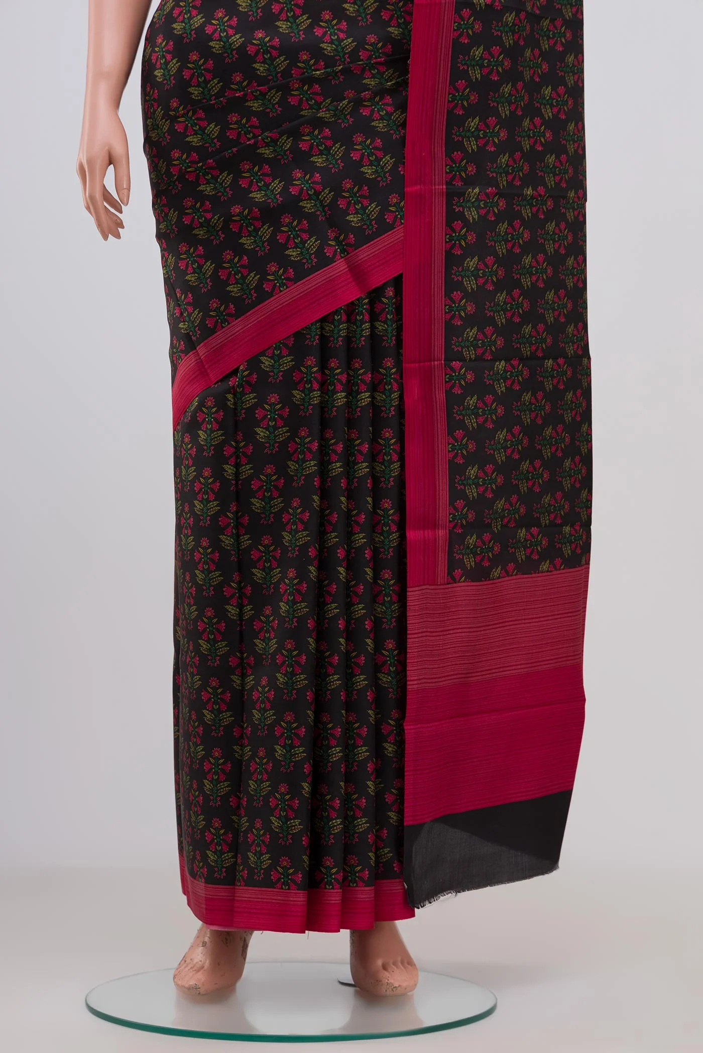 Black Printed Silk Saree - Image 3