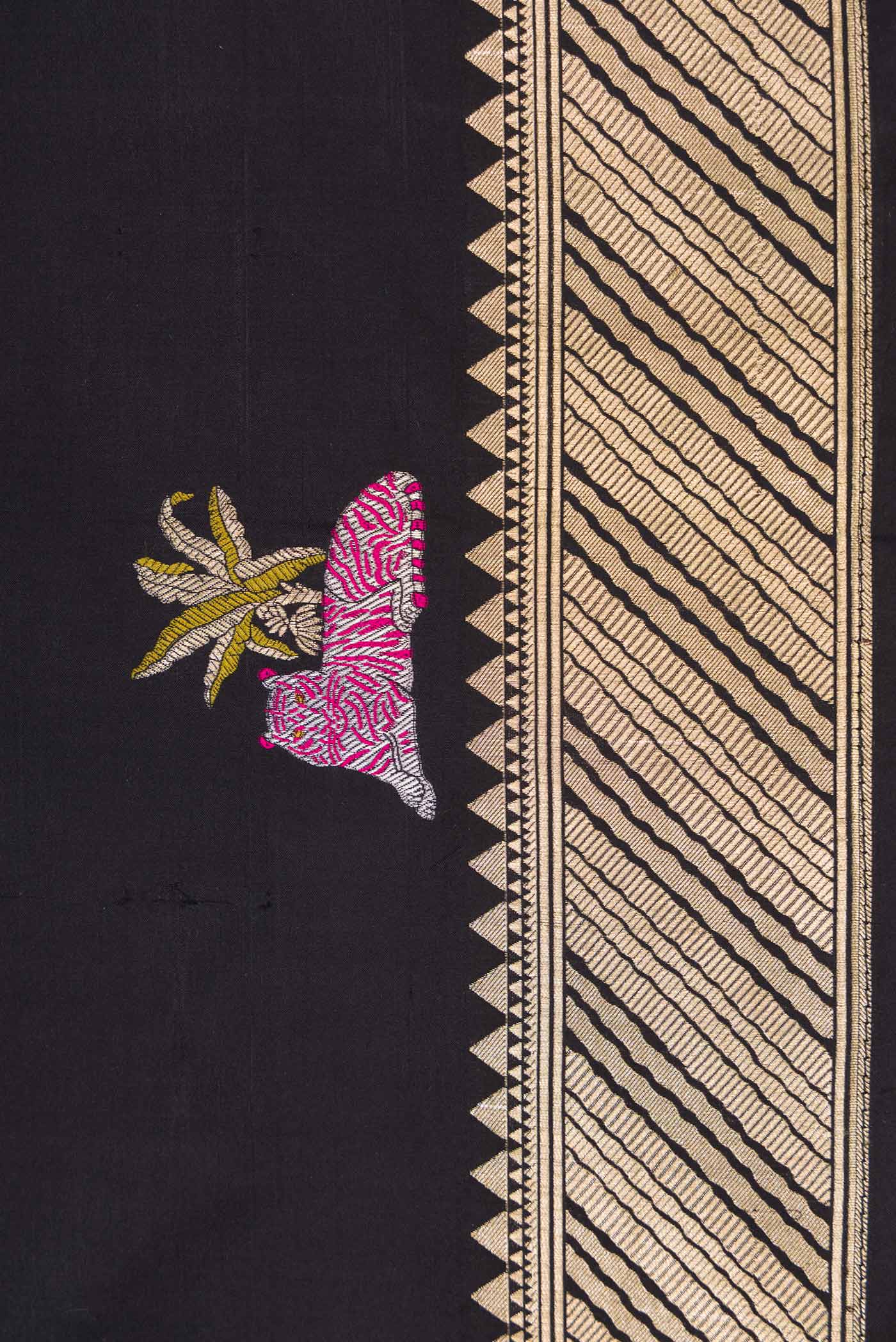 Black Dual Tone Banarasi Silk Saree - Image 3