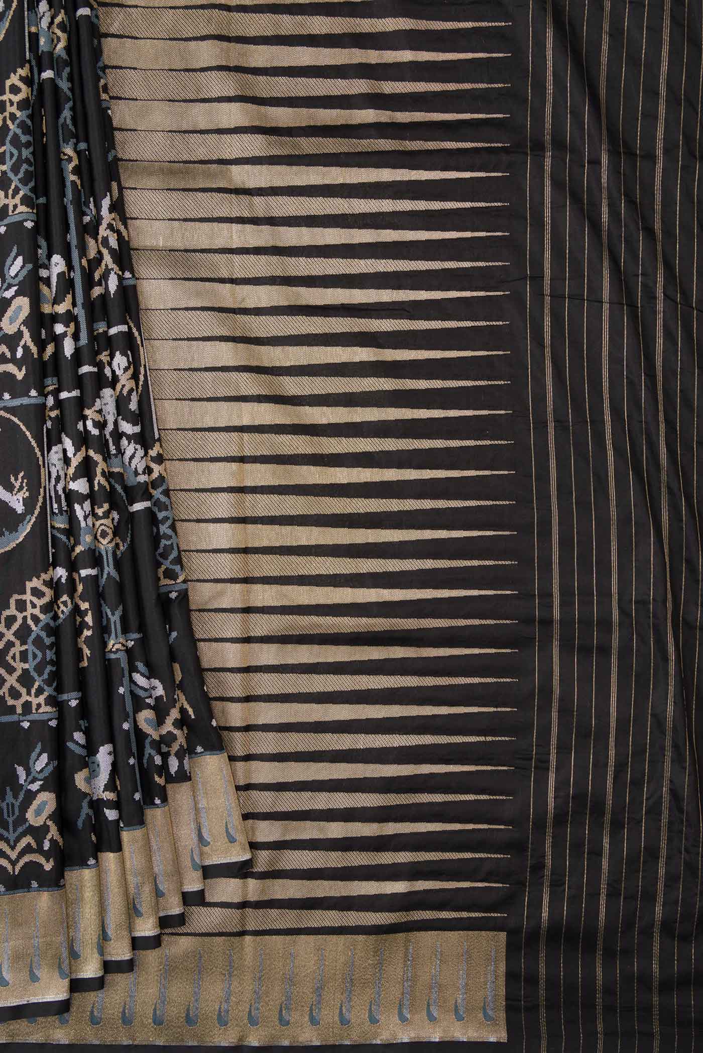 Black Dual Tone Banarasi Silk Saree - Image 4