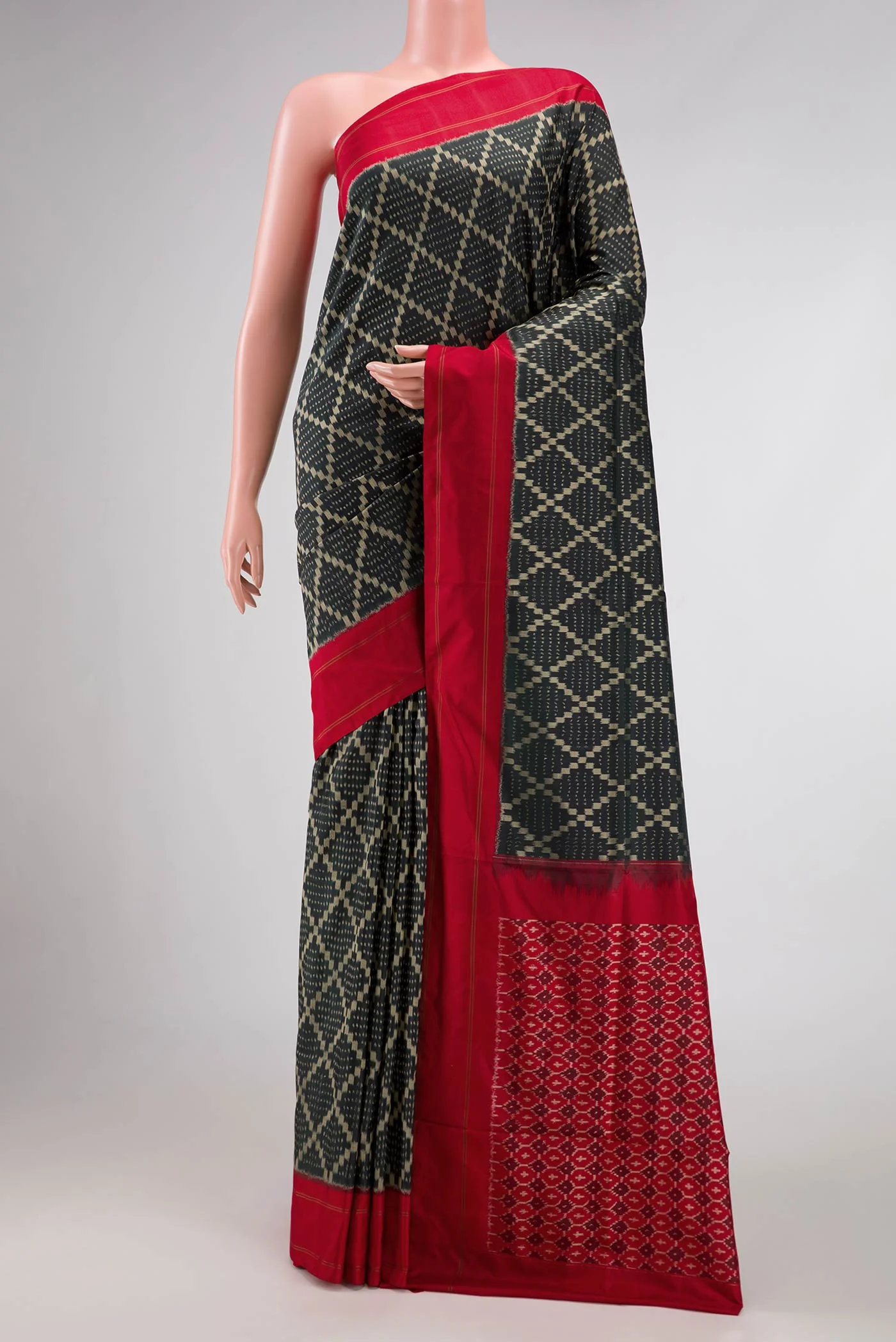 Black Pochampally Silk Saree