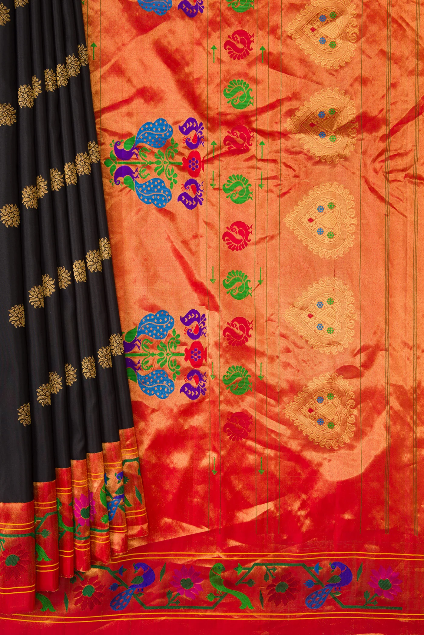 Black Gadwal Silk Saree - Image 4