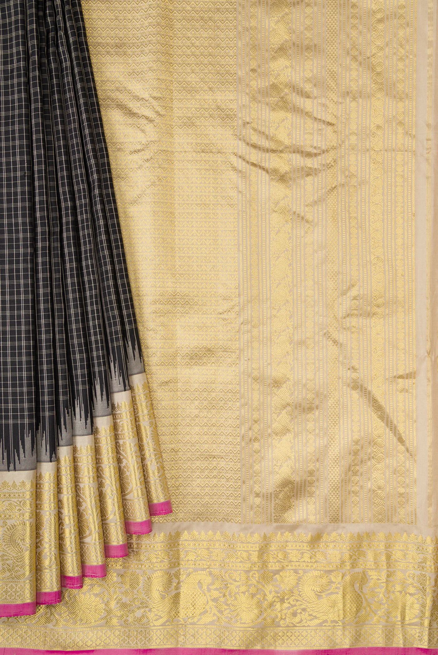 Black Gadwal Silk Saree - Image 4