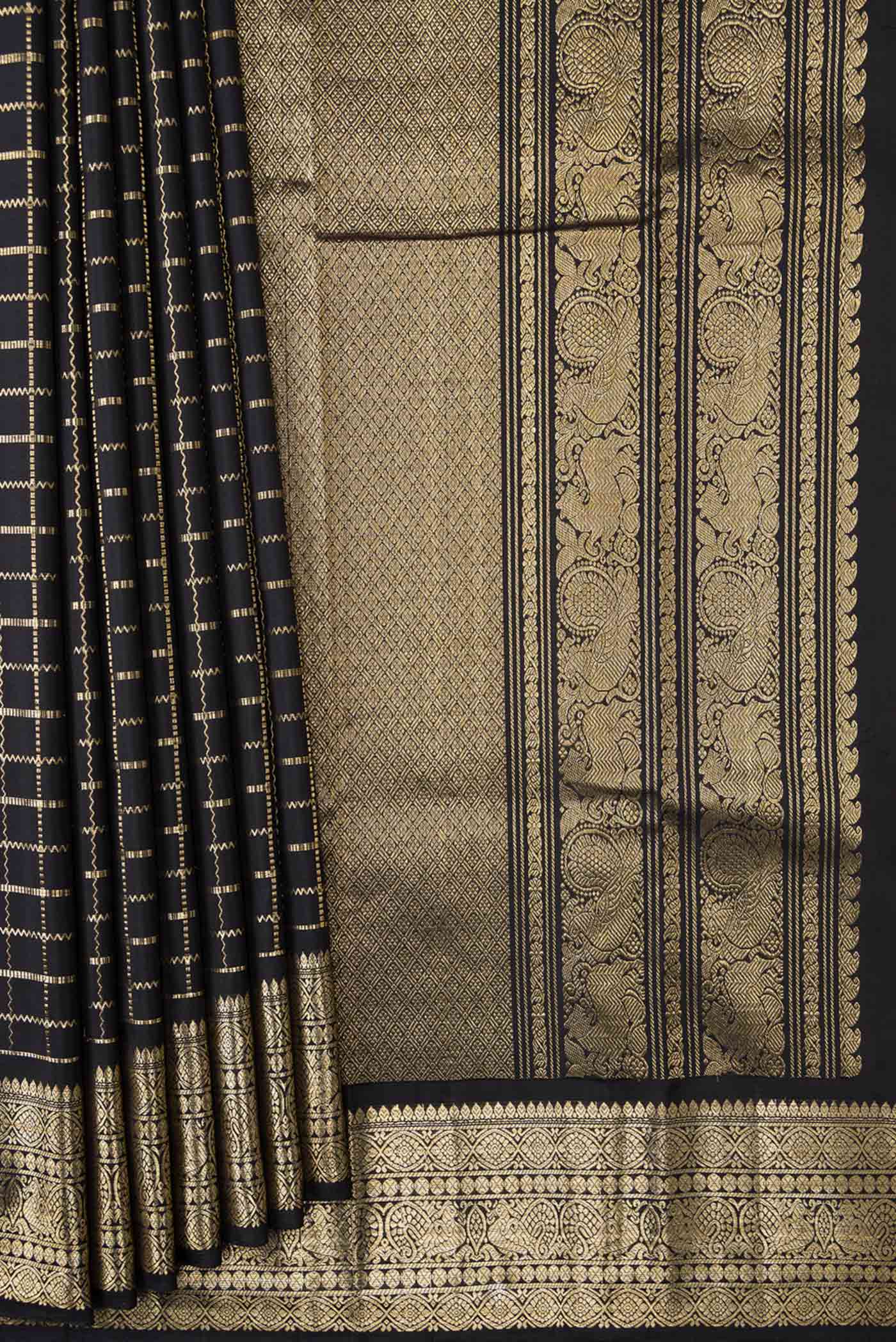 Black Dual Tone Kanchipuram Silk Saree - Image 4