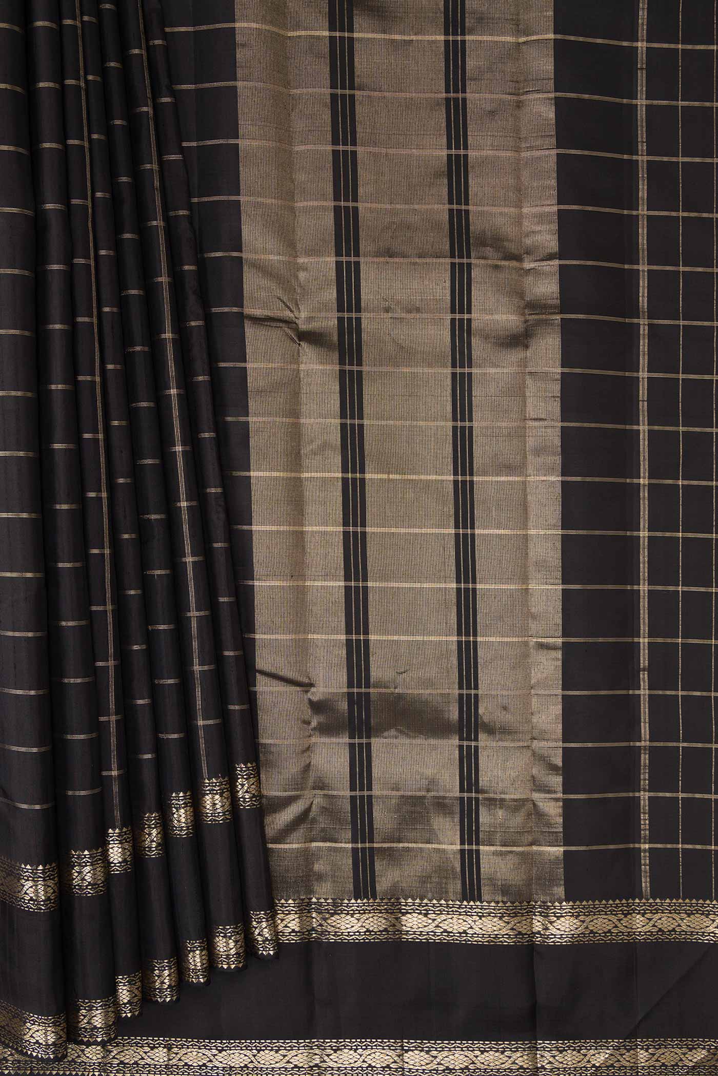 Black Dual Tone Kanchipuram Silk Saree - Image 5
