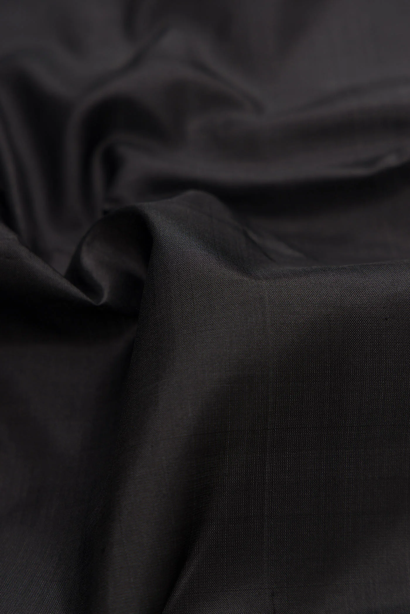 Black Dual Tone Kanjivaram Silk Saree - Image 2