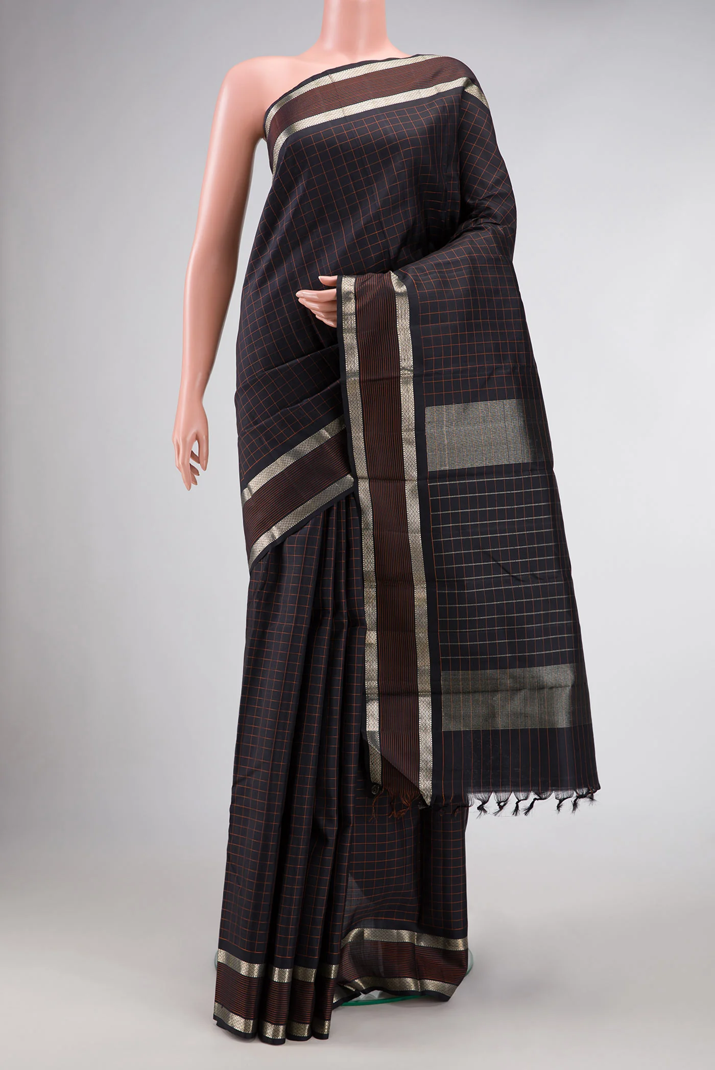Black Dual Tone Kanjivaram Silk Saree