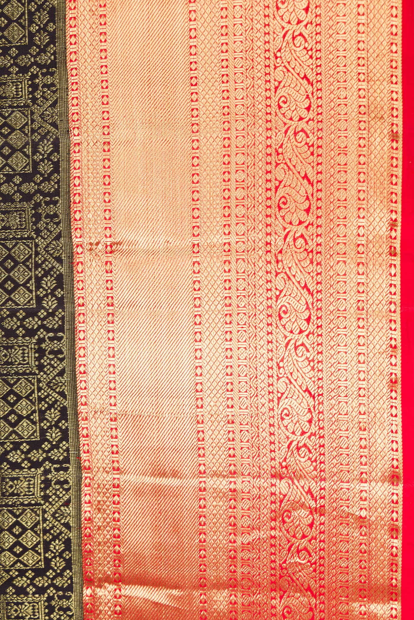 Black Kanjivaram Silk Saree - Image 3