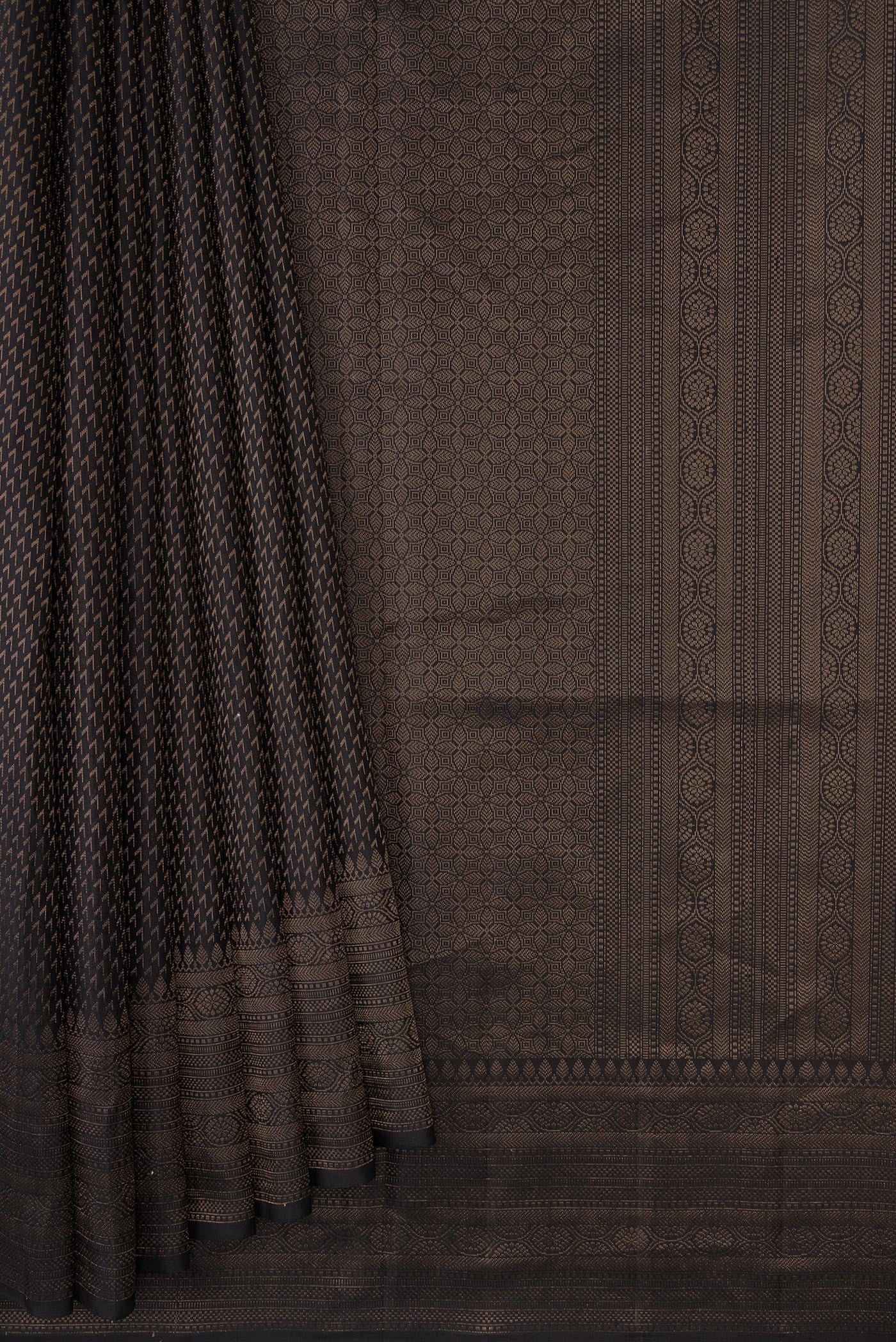 Black Soft Silk Saree - Image 4