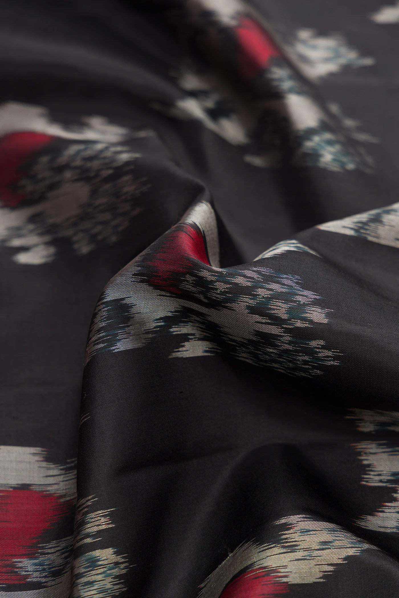 Black Soft Silk Saree - Image 2