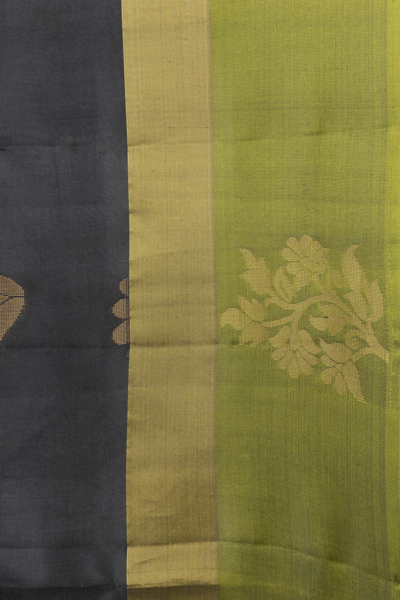 Black Soft Silk Saree - Image 3