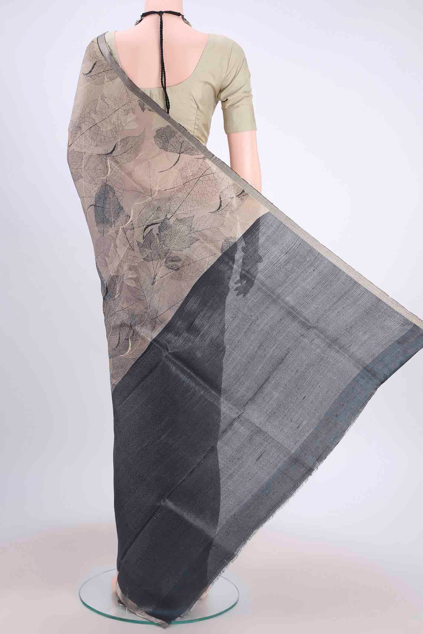 Black Dual Tone Tussar Silk Saree - Image 3