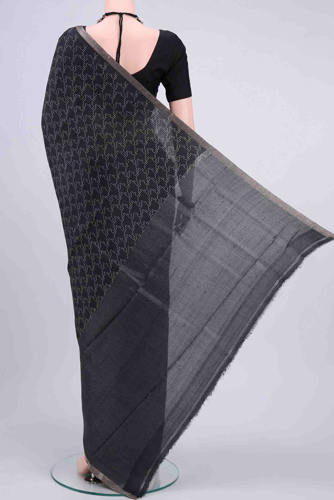 Black Dual Tone Tussar Silk Saree - Image 3