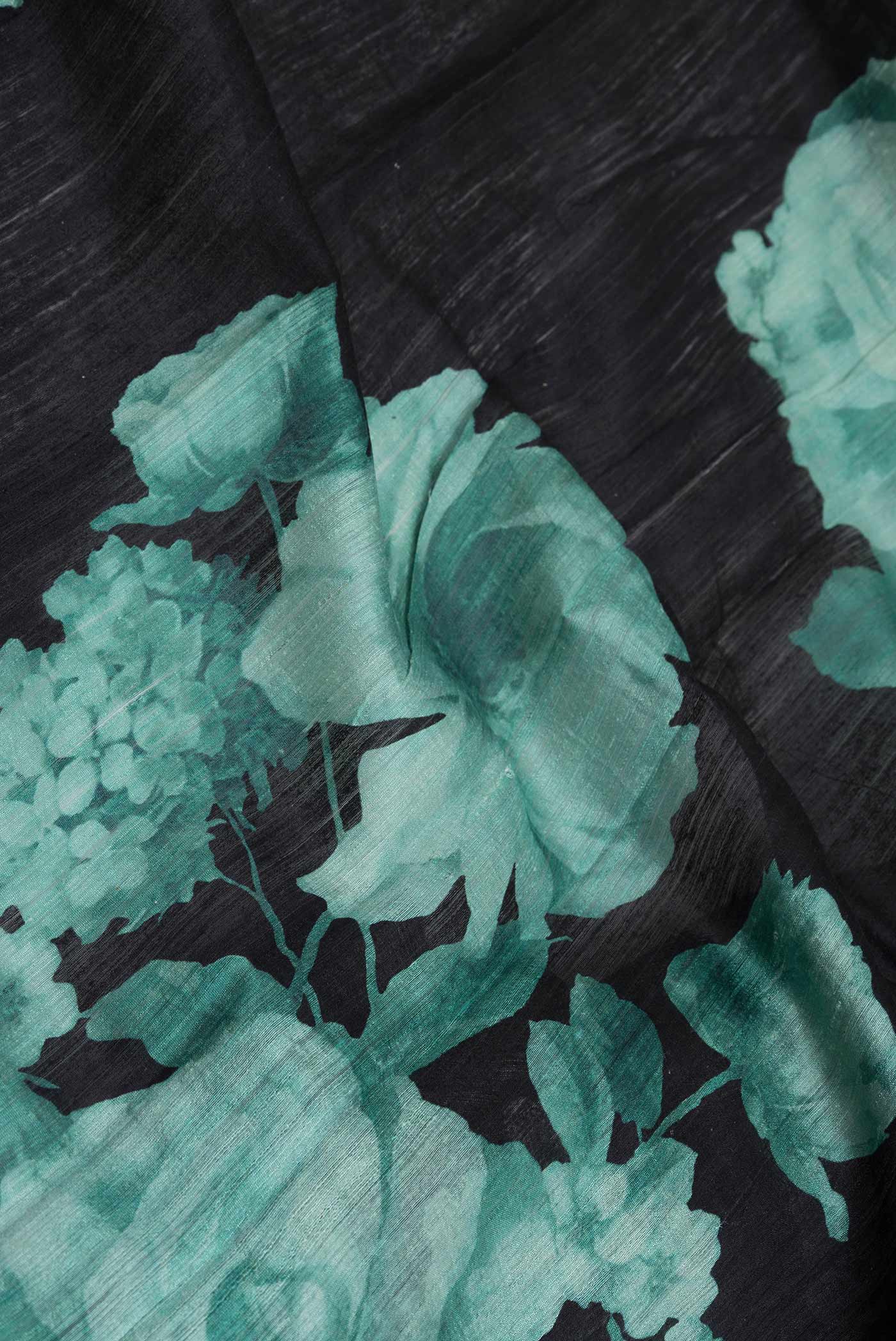 Black Dual Tone Tussar Silk Saree - Image 2
