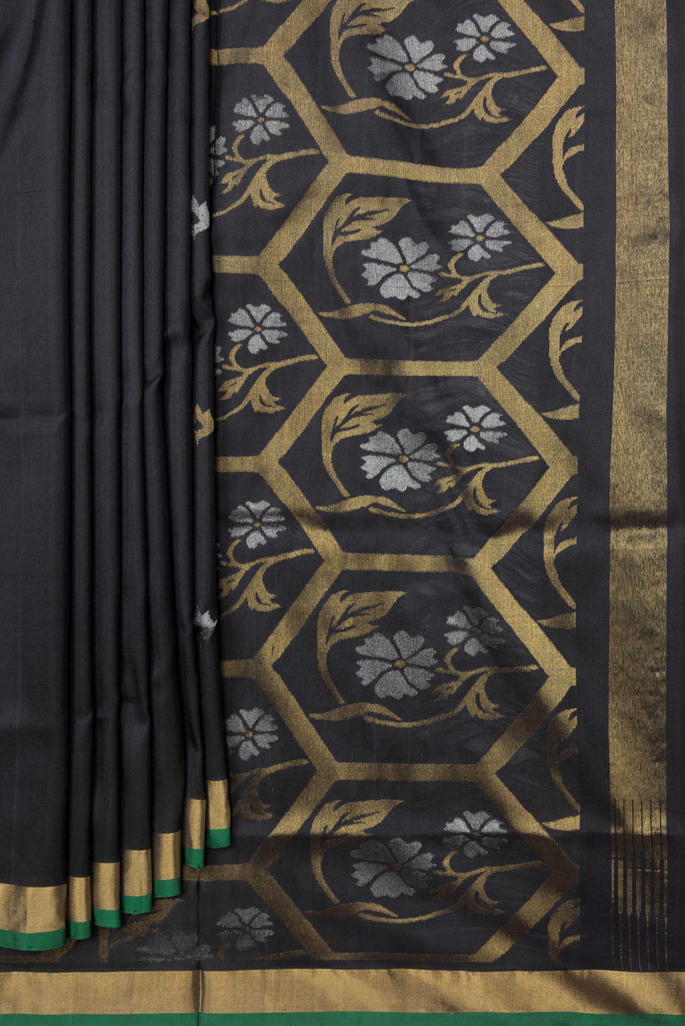 Black Dual Tone Uppada Silk Saree - Image 4