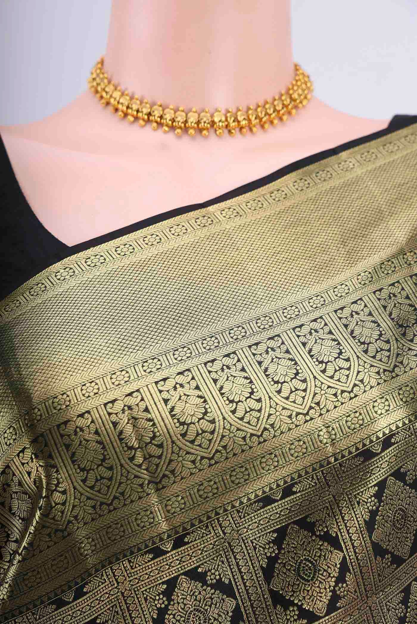 Black Kanjivaram Saree - Image 2
