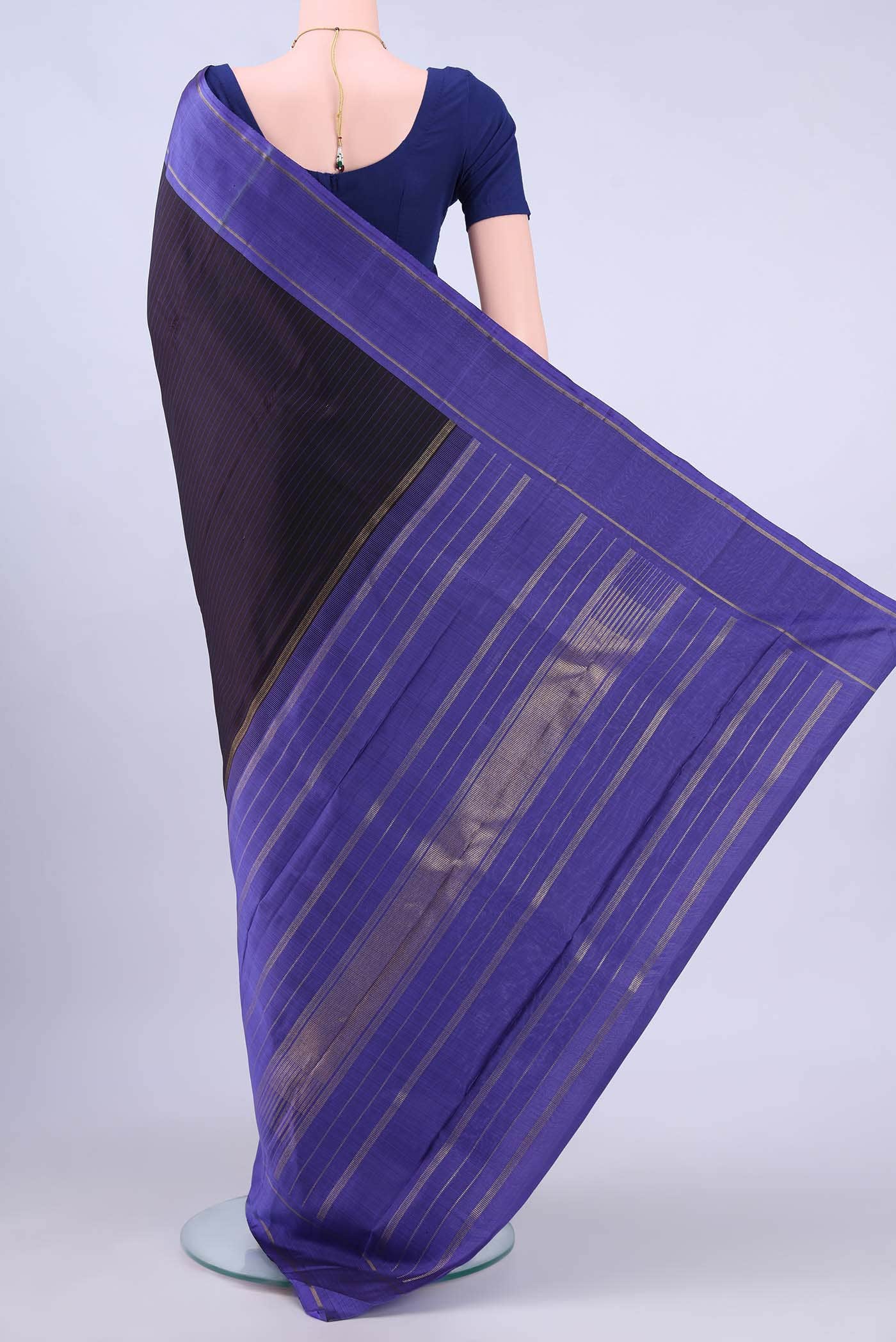 Black Kanjivaram Silk Saree - Image 2