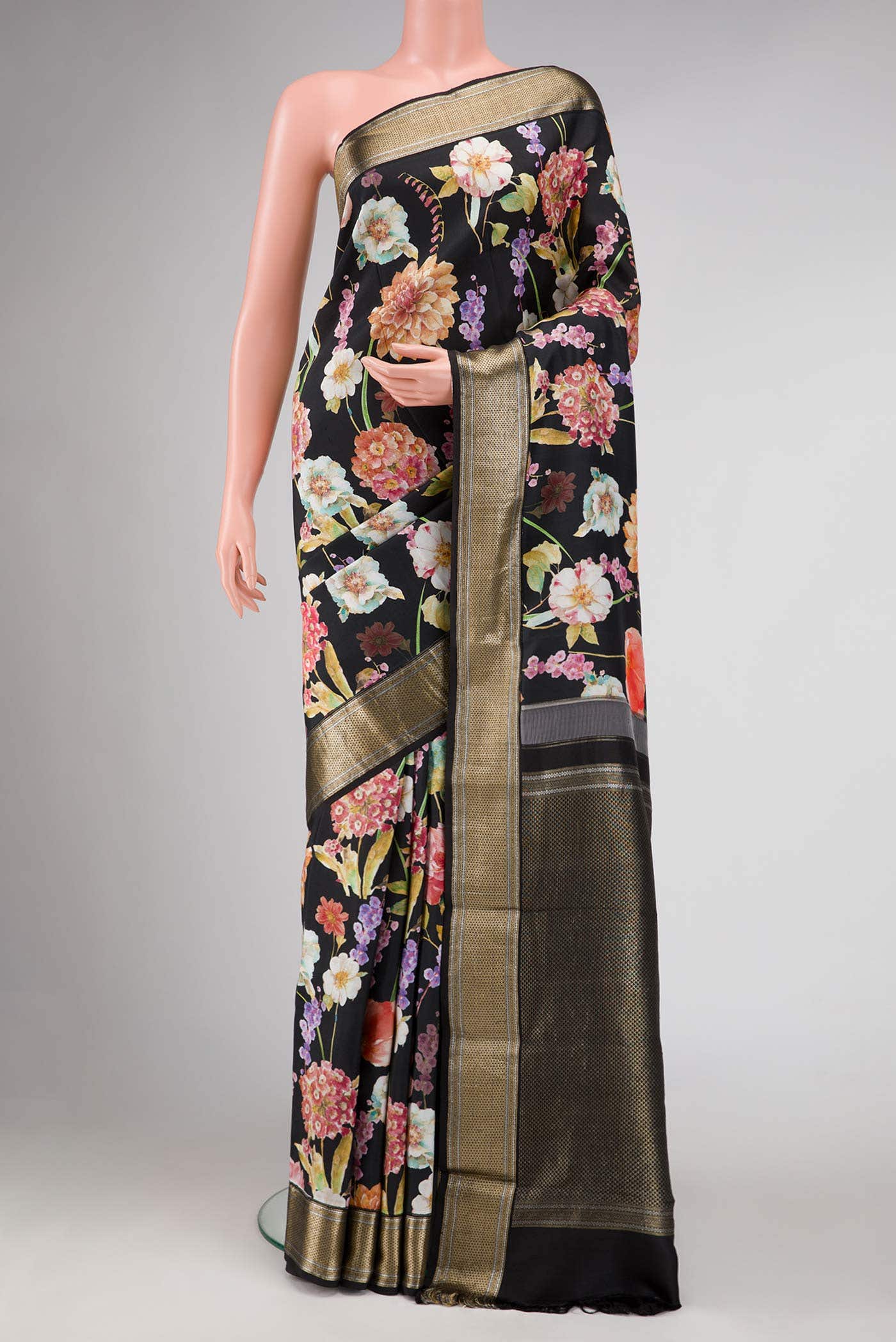 Pure Silk Pure Zari Black Kanchipuram Saree - Image 8