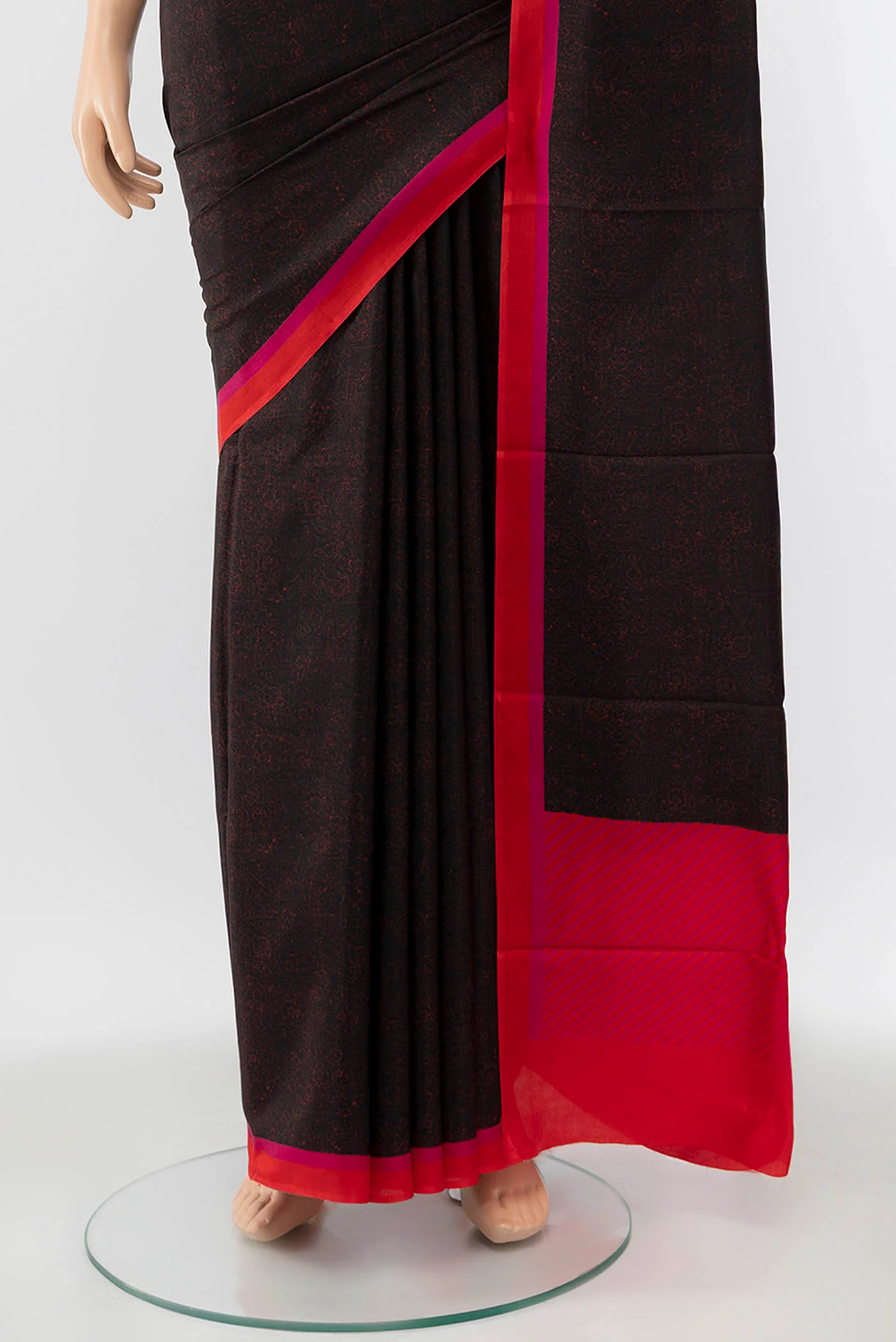 Black Printed Silk Saree - Image 3