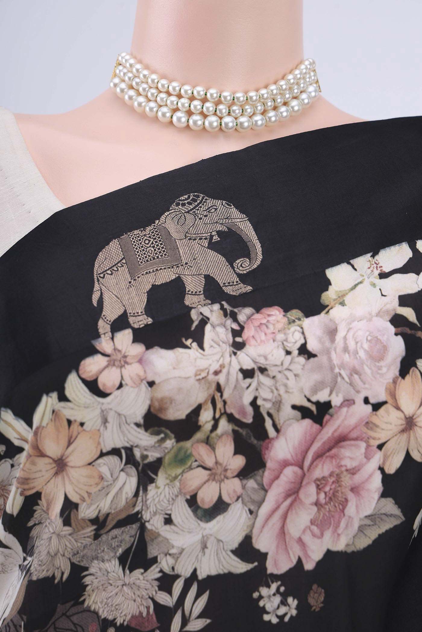Black Printed Silk Saree - Image 2