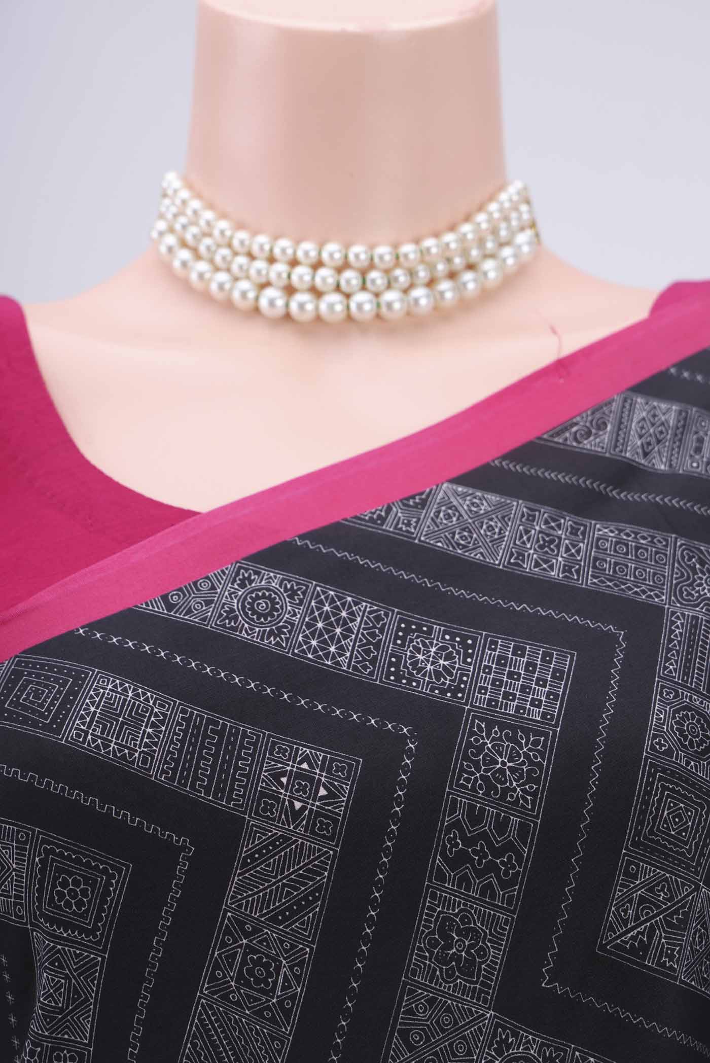 Black Printed Silk Saree - Image 2
