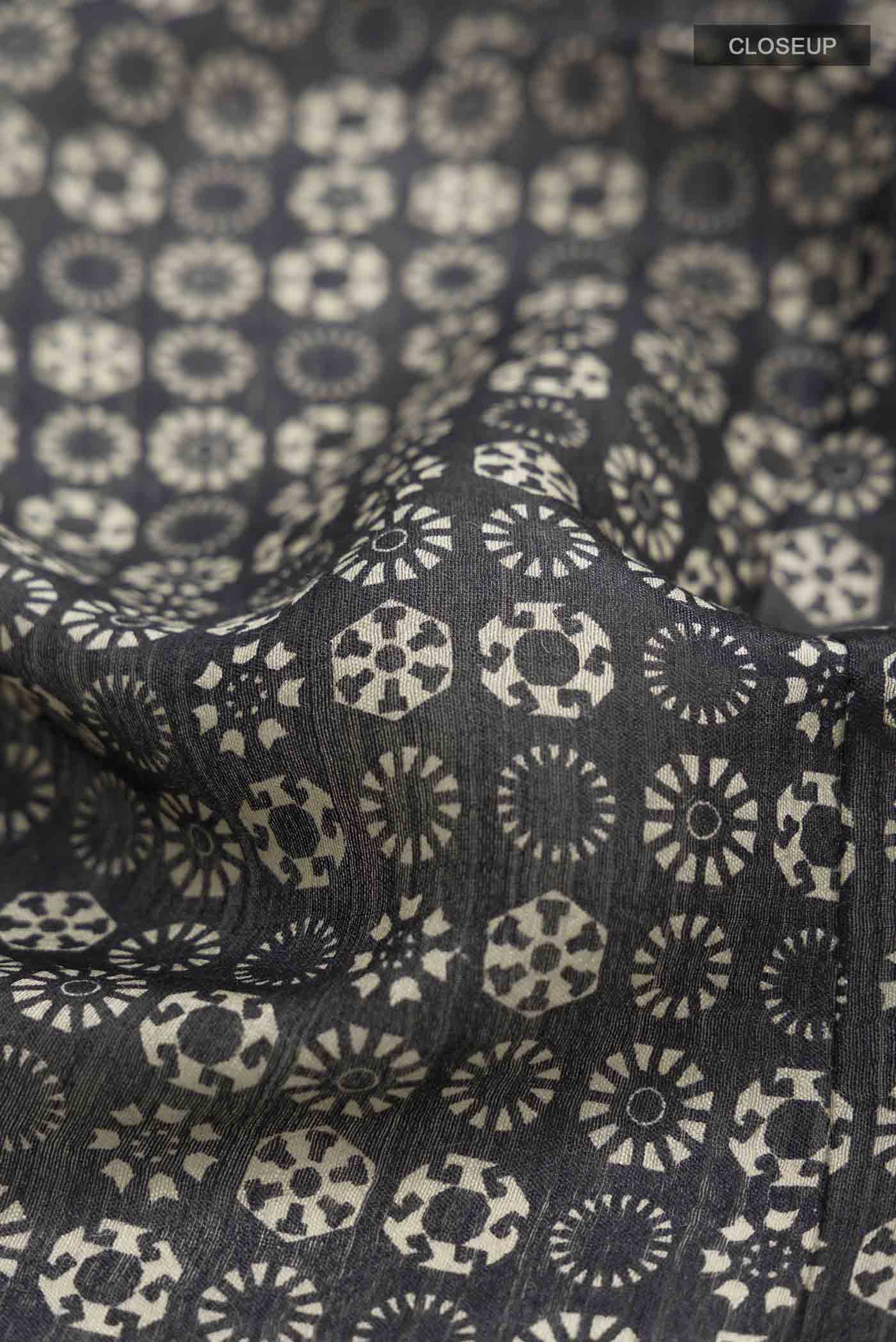 Black Tussar Silk Saree - Image 2