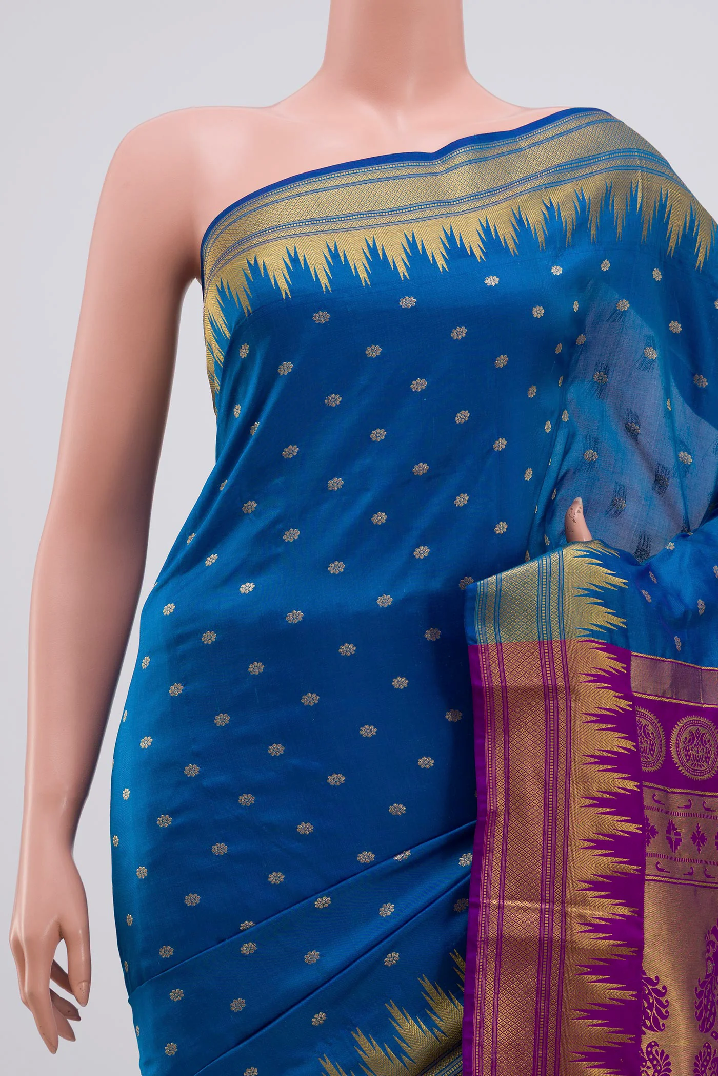 Blue Blended Bangalore Silk Saree - Image 2