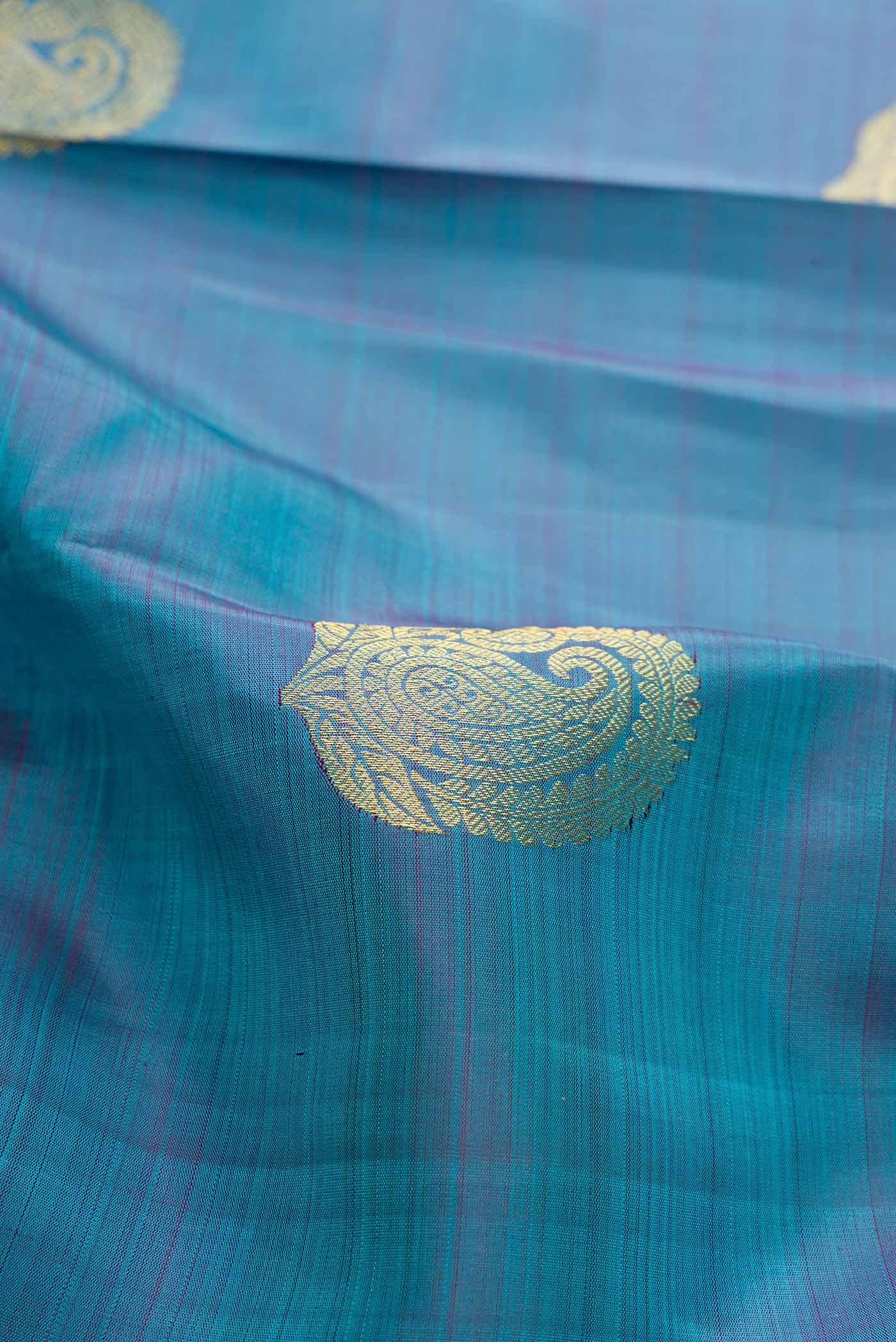 Blue Dual Tone Kanjivaram Silk Saree - Image 2