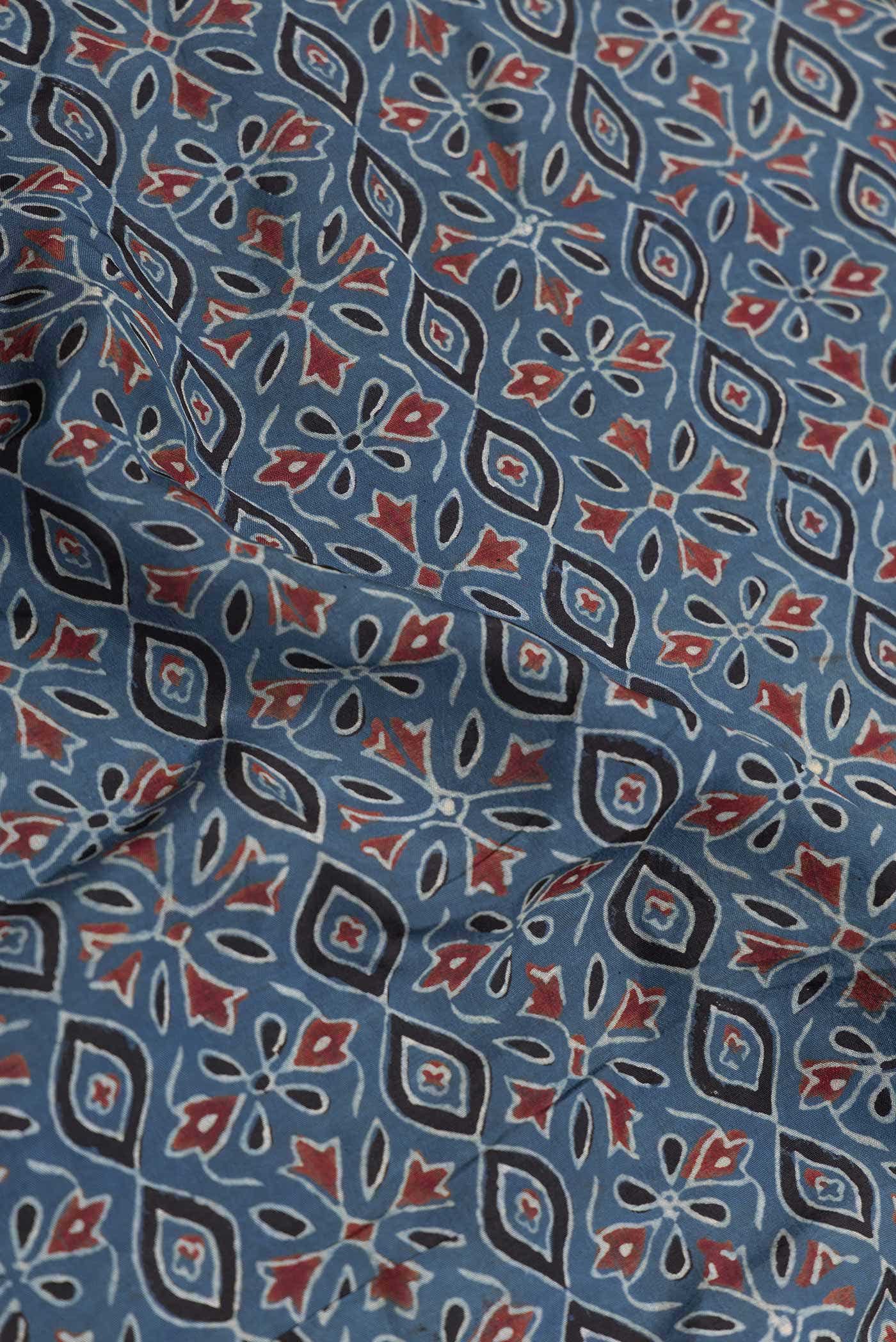 Blue Dual Tone Satin Silk Saree - Image 2