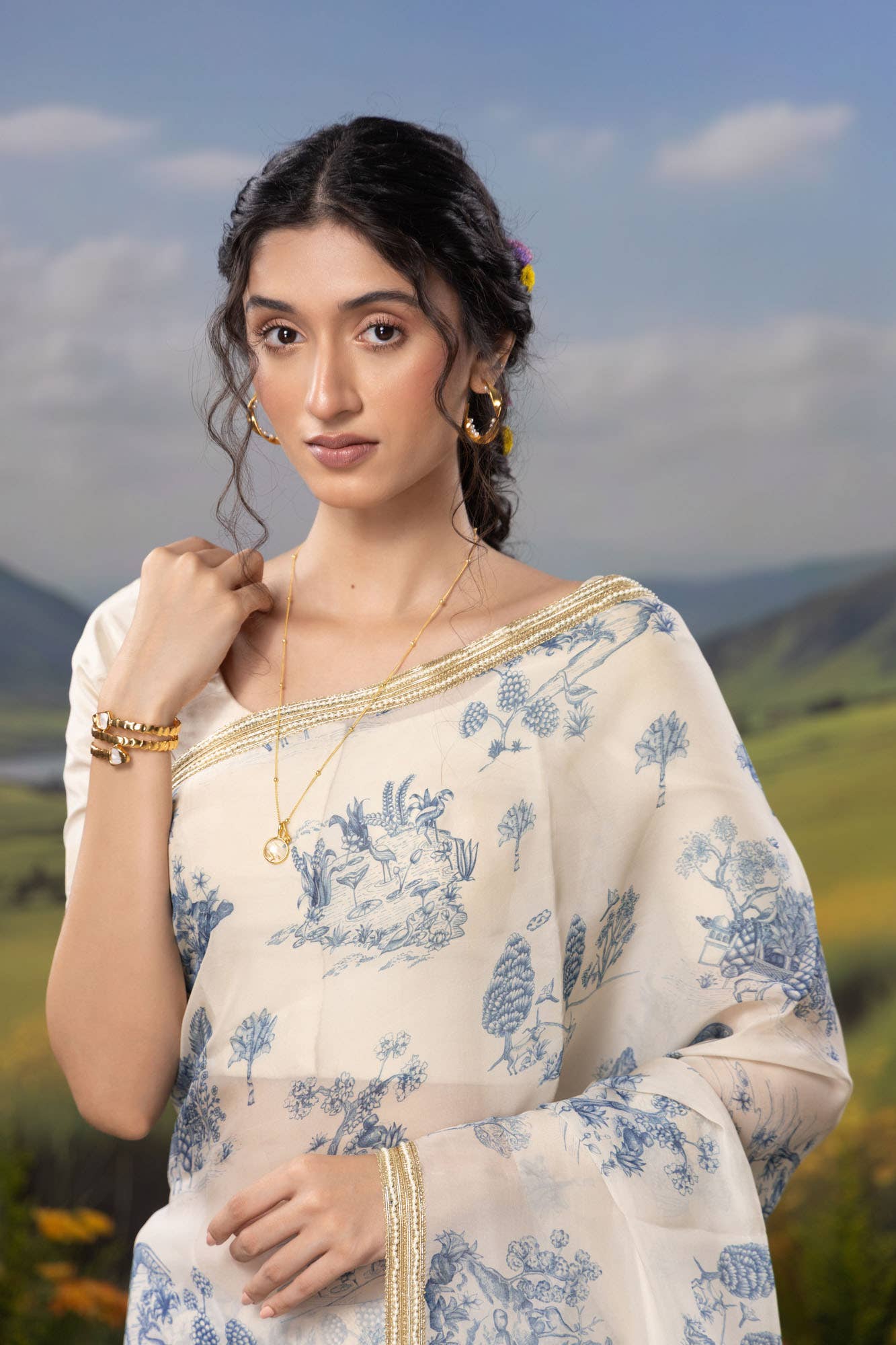 Blue Forest-White Organza Silk Saree - Image 3