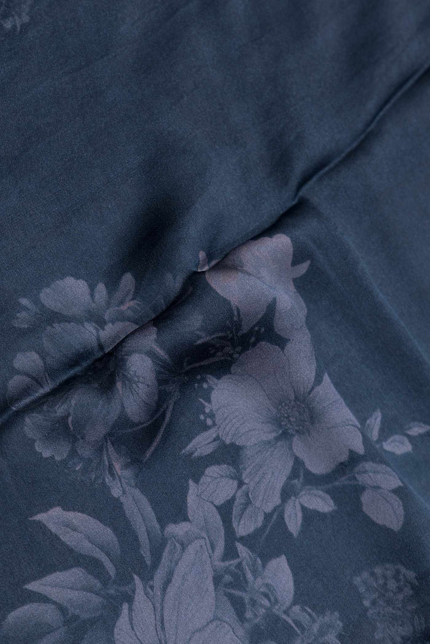 Blue Grey Dual Tone Mysore Crepe Saree - Image 2