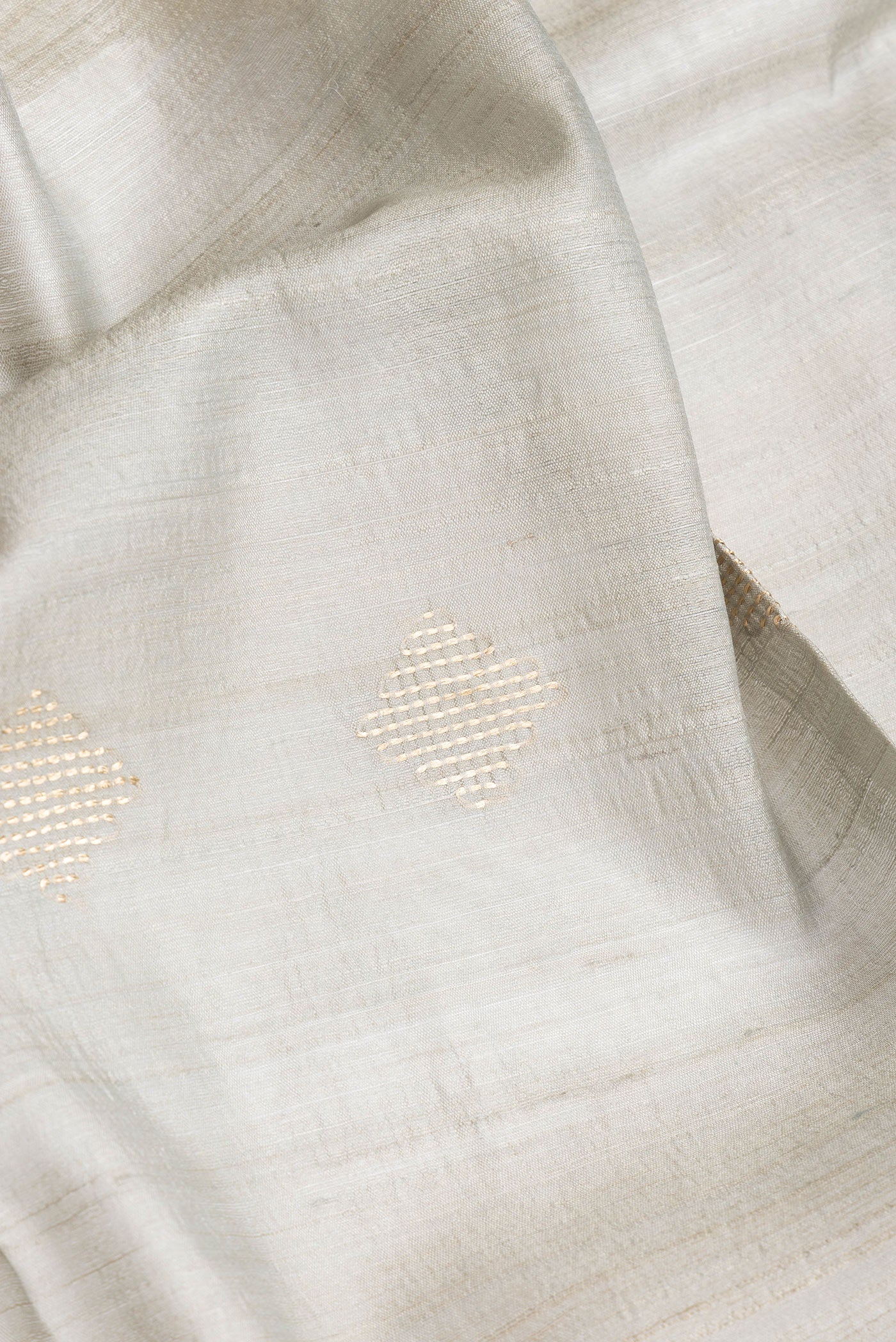 Grey Tussar Silk Saree - Image 2